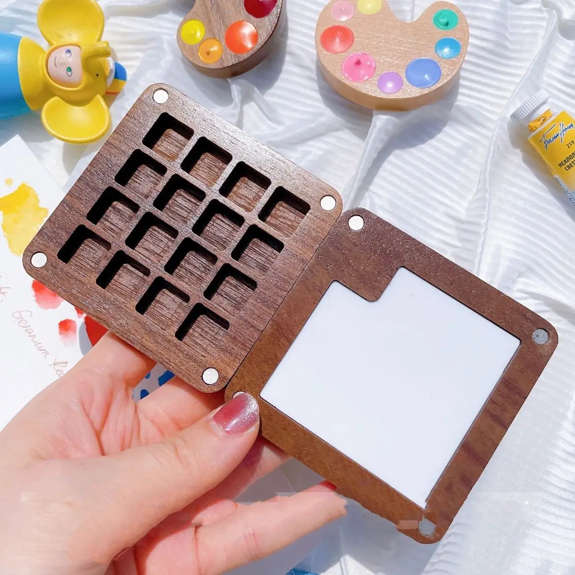 Mini Wooden Watercolor Palette 15Grids Kawaii Paint Box Empty Square Tray Portable Color Palette Painting Gifts
Mini Wooden Watercolor Palette 15Grids Kawaii Paint Box Empty Square Tray Portable Color Palette Painting Gifts