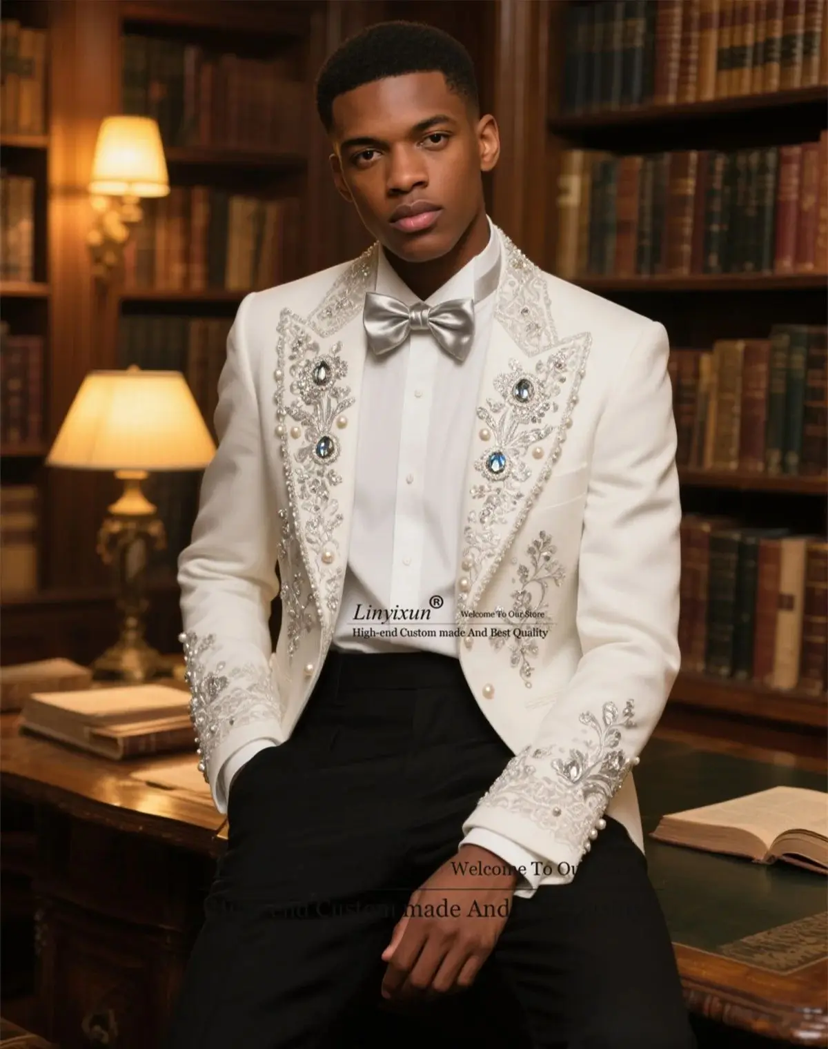 Sparkly Embroidered Beaded Men Suit Peaked Lapel Groom Male Party Blazers 2 Piece Set Wedding Tuxedos Customized ropa hombre
Sparkly Embroidered Beaded Men Suit Peaked Lapel Groom Male Party Blazers 2 Piece Set Wedding Tuxedos Customized ropa hombre