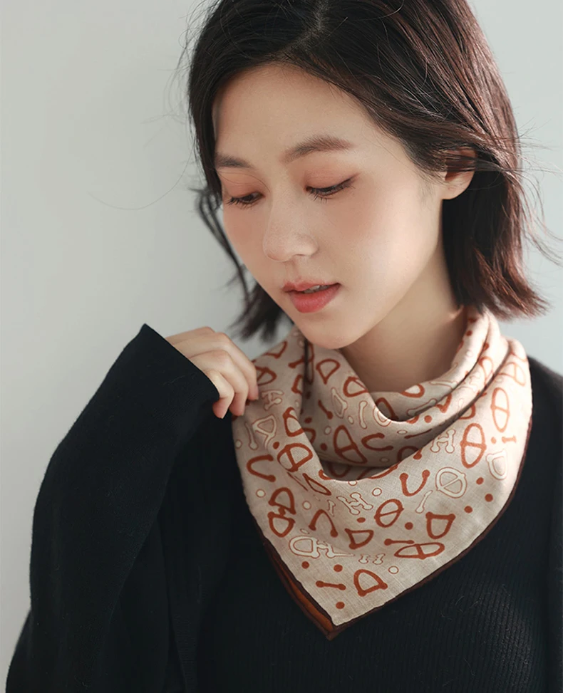 Double Sided Print Silk Wool Scarf Women Luxury Brand Designer Hand Rolled Edge Bandanas Head Neck Accessories Belt Decoration
Double Sided Print Silk Wool Scarf Women Luxury Brand Designer Hand Rolled Edge Bandanas Head Neck Accessories Belt Decoration