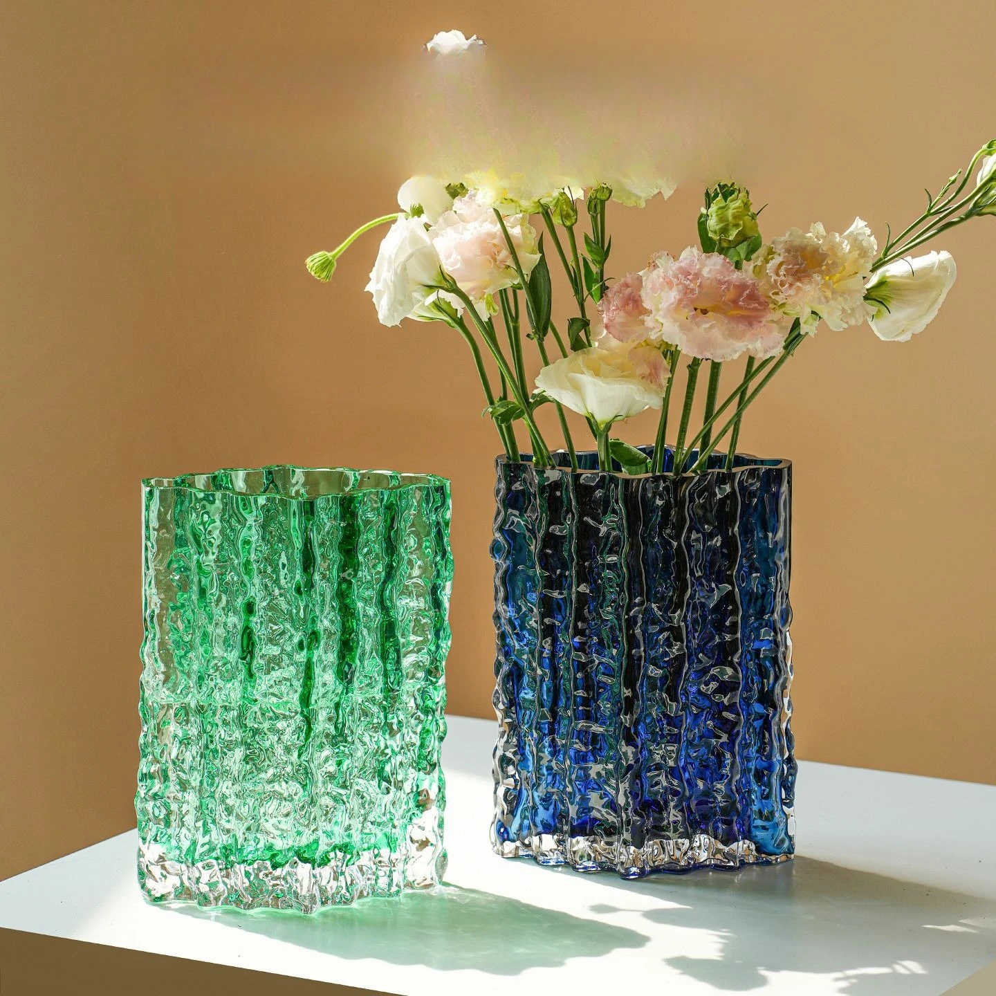 Glacier vase household glass transparent vase water raising flowers desktop living room ornament
Glacier vase household glass transparent vase water raising flowers desktop living room ornament