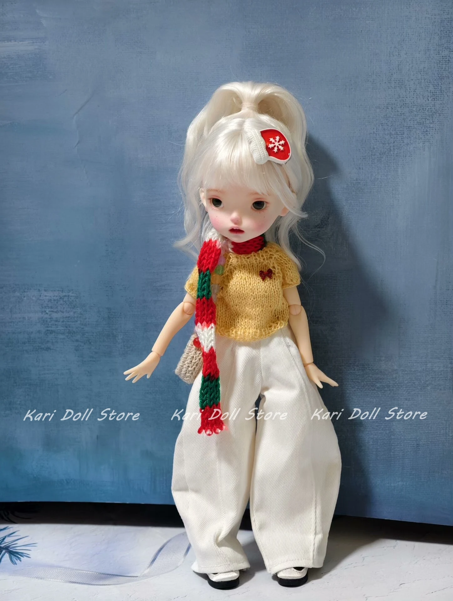 2026 Kari Doll Clothes and skirts Knitted short-sleeve sweater and pants set for Landazz Landoudou Doll
2026 Kari Doll Clothes and skirts Knitted short-sleeve sweater and pants set for Landazz Landoudou Doll