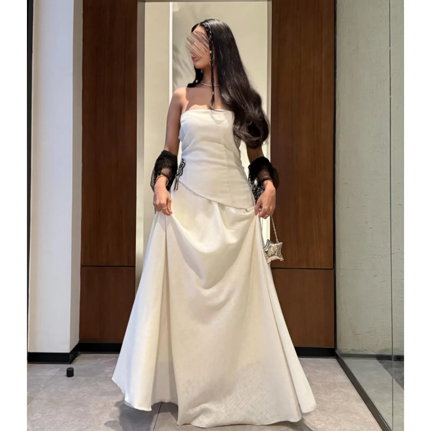 Elegant Vintage White Ruched Evening Gown for Women Prom Dress Satin Strapless Square Neck Formal Wedding Party Customized
Elegant Vintage White Ruched Evening Gown for Women Prom Dress Satin Strapless Square Neck Formal Wedding Party Customized
