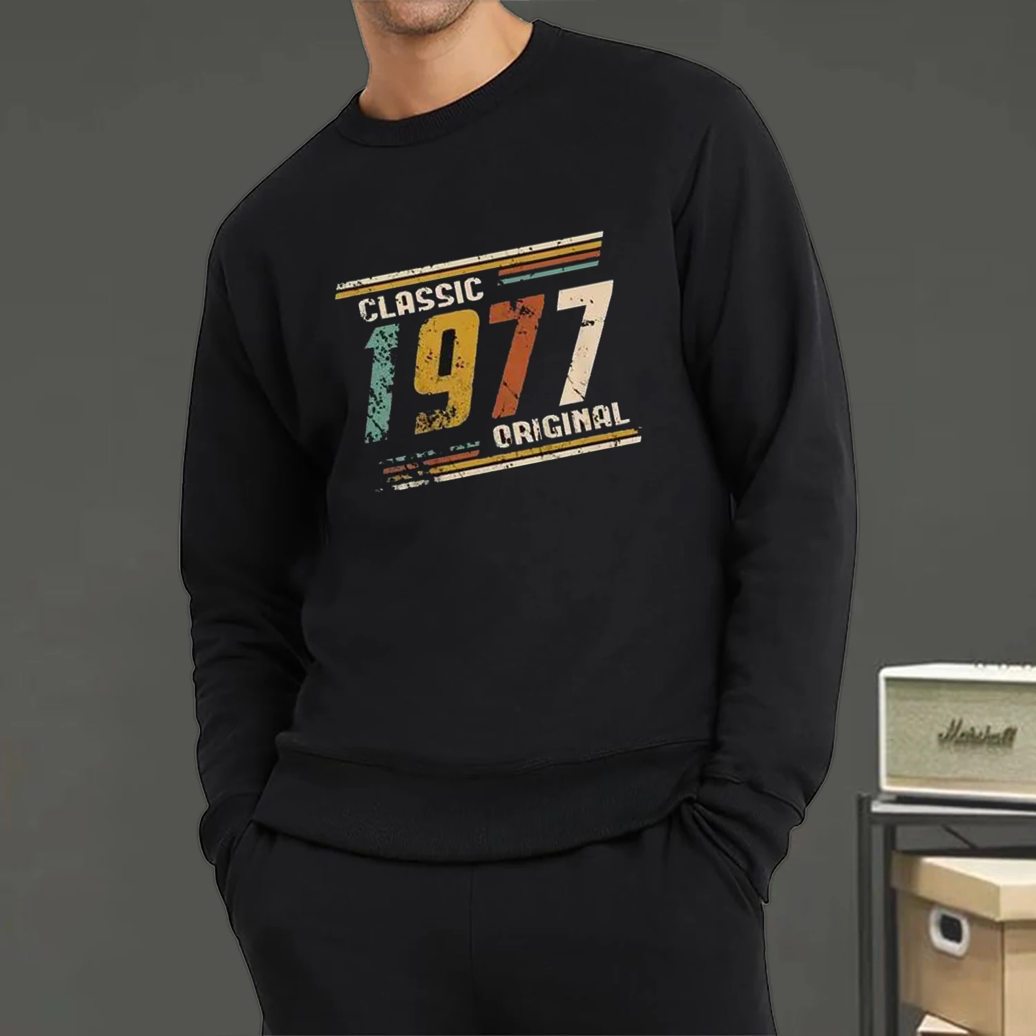 Fashion Womens Mens Sweatshirt Classic1977 Original Printing Pullover Crewneck Soft Breathable Hoodie Autumn Unisex Streetwear
Fashion Womens Mens Sweatshirt Classic1977 Original Printing Pullover Crewneck Soft Breathable Hoodie Autumn Unisex Streetwear