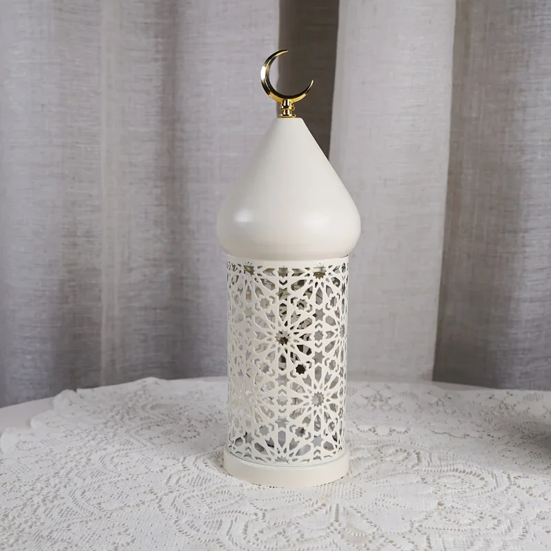1 Piece Of Decorative Metal Lantern With LED Light, Home Themed Desktop Decoration, Paint Surface, Battery Power (Excluding
1 Piece Of Decorative Metal Lantern With LED Light, Home Themed Desktop Decoration, Paint Surface, Battery Power (Excluding