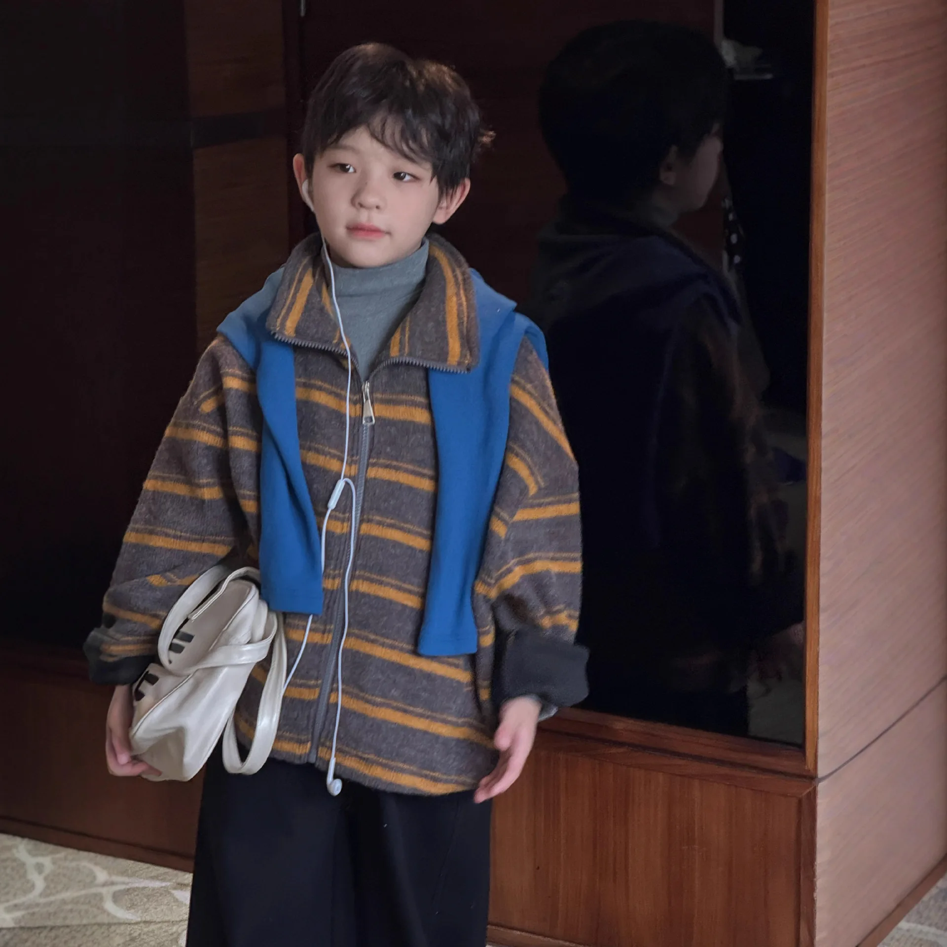 Autumn Winter New Boys Korean Style Knitted Retro Striped Coat Children Clothing Fashionable Versatile Thickened Zipper Top
Autumn Winter New Boys Korean Style Knitted Retro Striped Coat Children Clothing Fashionable Versatile Thickened Zipper Top