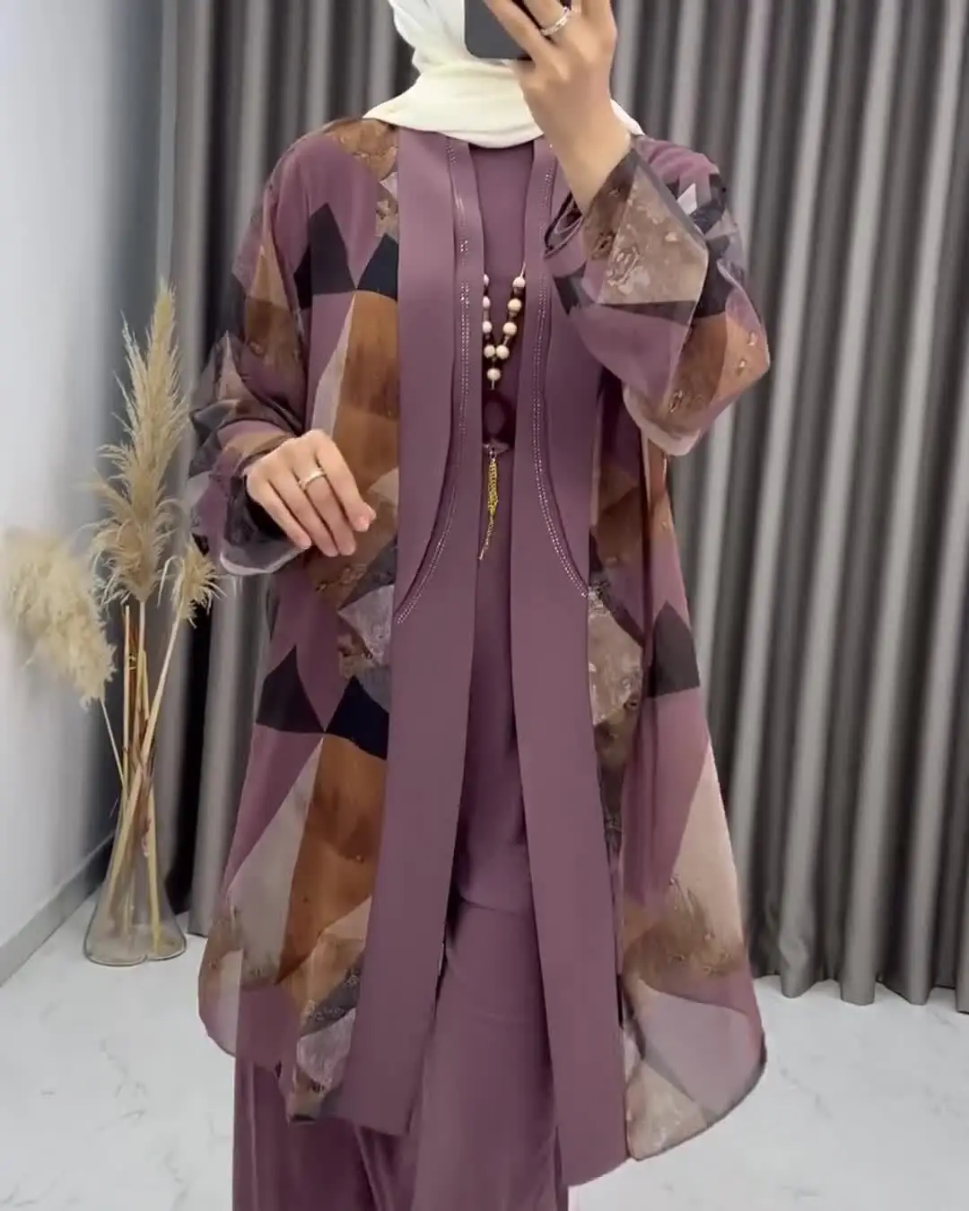 Eid Women Abaya 3 Piece Set with Pant Party Muslim Sets Caftan Robe Jalabiya Ramadan Morocco Dubai 2025 Musulman Ensembles
Eid Women Abaya 3 Piece Set with Pant Party Muslim Sets Caftan Robe Jalabiya Ramadan Morocco Dubai 2025 Musulman Ensembles