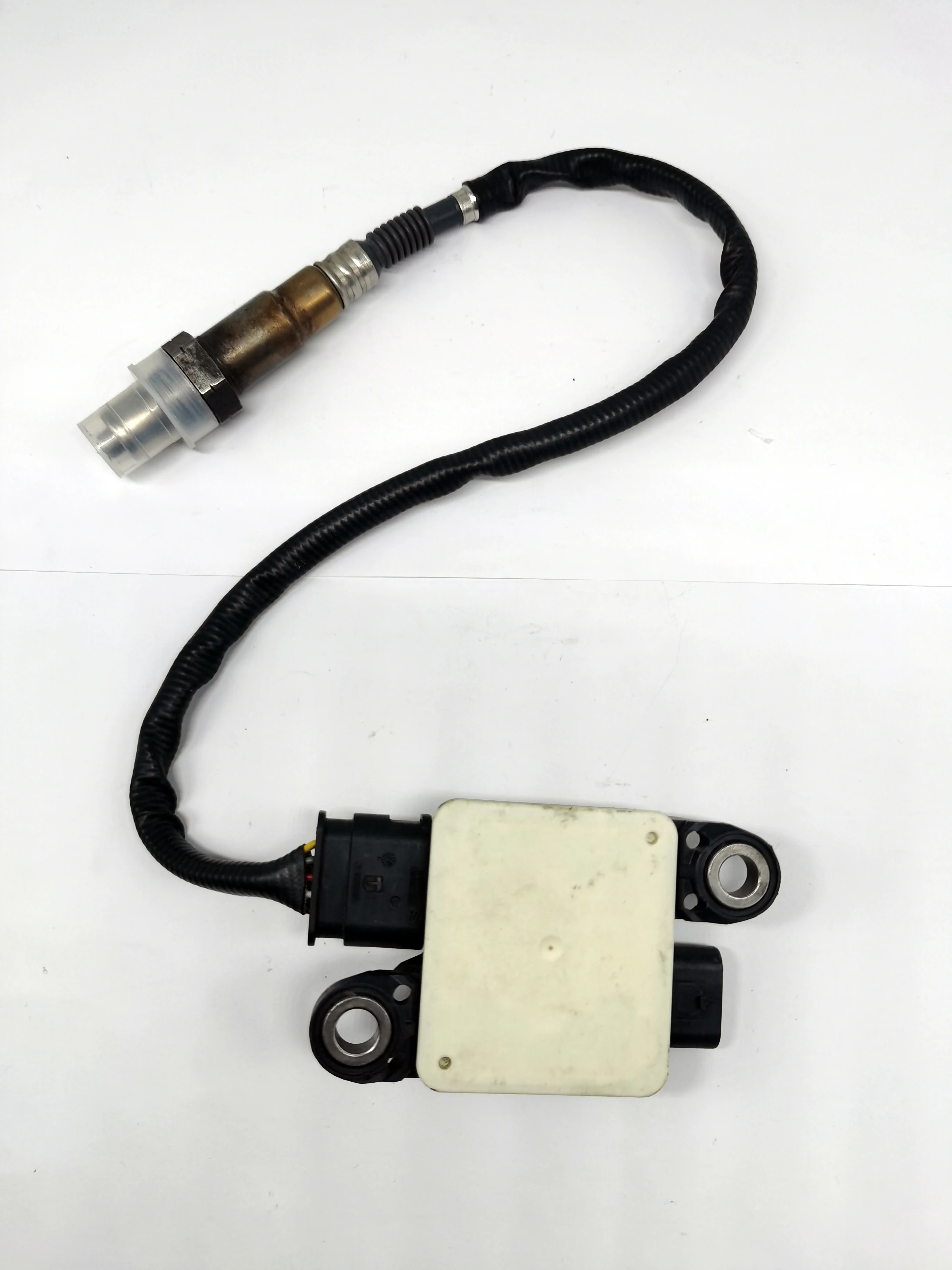 Diesel Exhaust Particulate Sensor A0009058402 For Mercedes-Benz X204 GLK250 W251
Diesel Exhaust Particulate Sensor A0009058402 For Mercedes-Benz X204 GLK250 W251