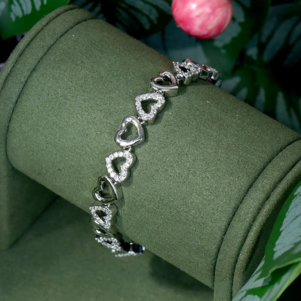 HIBRIDE Heart White Gold Color Bracelets For Women Dress-Up Bracelets Hip Hop Jewelry Bridal Wedding Party Gifts B-181 
HIBRIDE Heart White Gold Color Bracelets For Women Dress-Up Bracelets Hip Hop Jewelry Bridal Wedding Party Gifts B-181