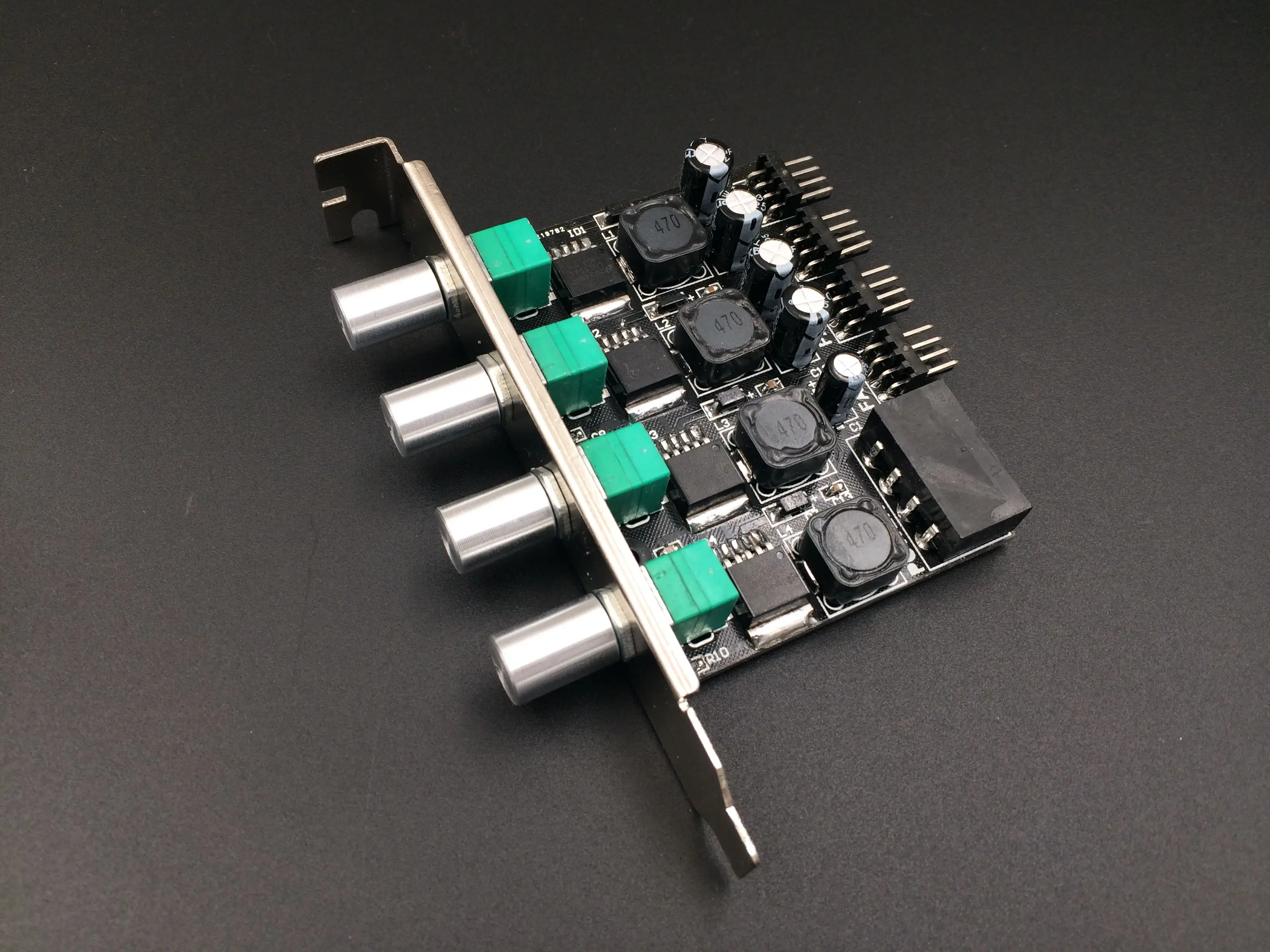 LAMPTRON CP436 4-CHANNEL FAN CONTROL FOR PCI SLOT
LAMPTRON CP436 4-CHANNEL FAN CONTROL FOR PCI SLOT