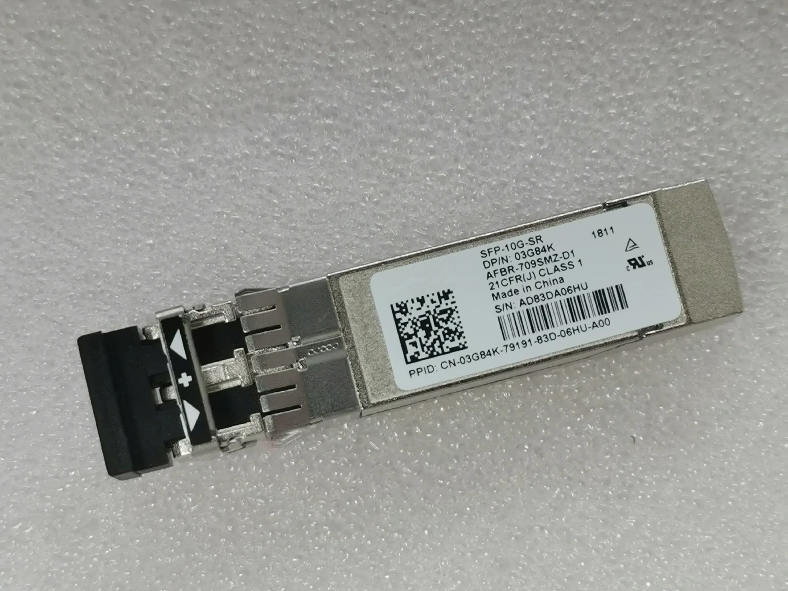 New 10G Module SFP SFP-10G-SR AFBR-709SMZ-D1 03G84K 10Gbase-SR 850nm 300m 10g sfpTransceiver 10g network adapter general switch
New 10G Module SFP SFP-10G-SR AFBR-709SMZ-D1 03G84K 10Gbase-SR 850nm 300m 10g sfpTransceiver 10g network adapter general switch