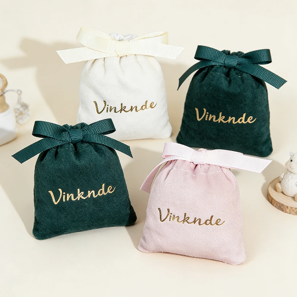 100Pcs Custom Logo Velvet Drawstring Jewelry Packaging Pouch Bag for Wedding Gift Candy Pouch Earrings Rings Brooch Dust Bags
100Pcs Custom Logo Velvet Drawstring Jewelry Packaging Pouch Bag for Wedding Gift Candy Pouch Earrings Rings Brooch Dust Bags