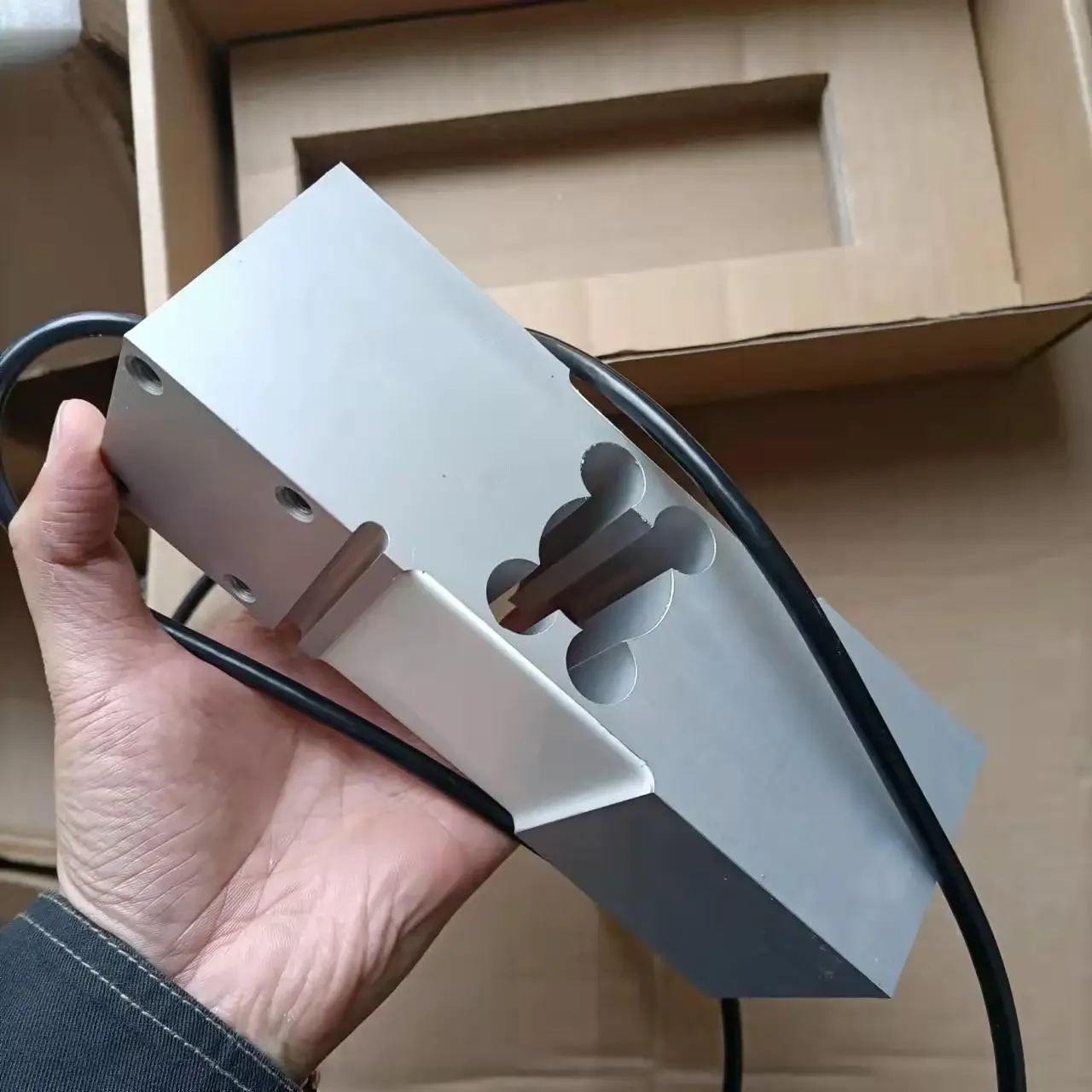 New MT1260 50KG/75KG/100KG/150KG/200KG/250KG/300KG/500KG/635KG/750KG load cell single point
New MT1260 50KG/75KG/100KG/150KG/200KG/250KG/300KG/500KG/635KG/750KG load cell single point