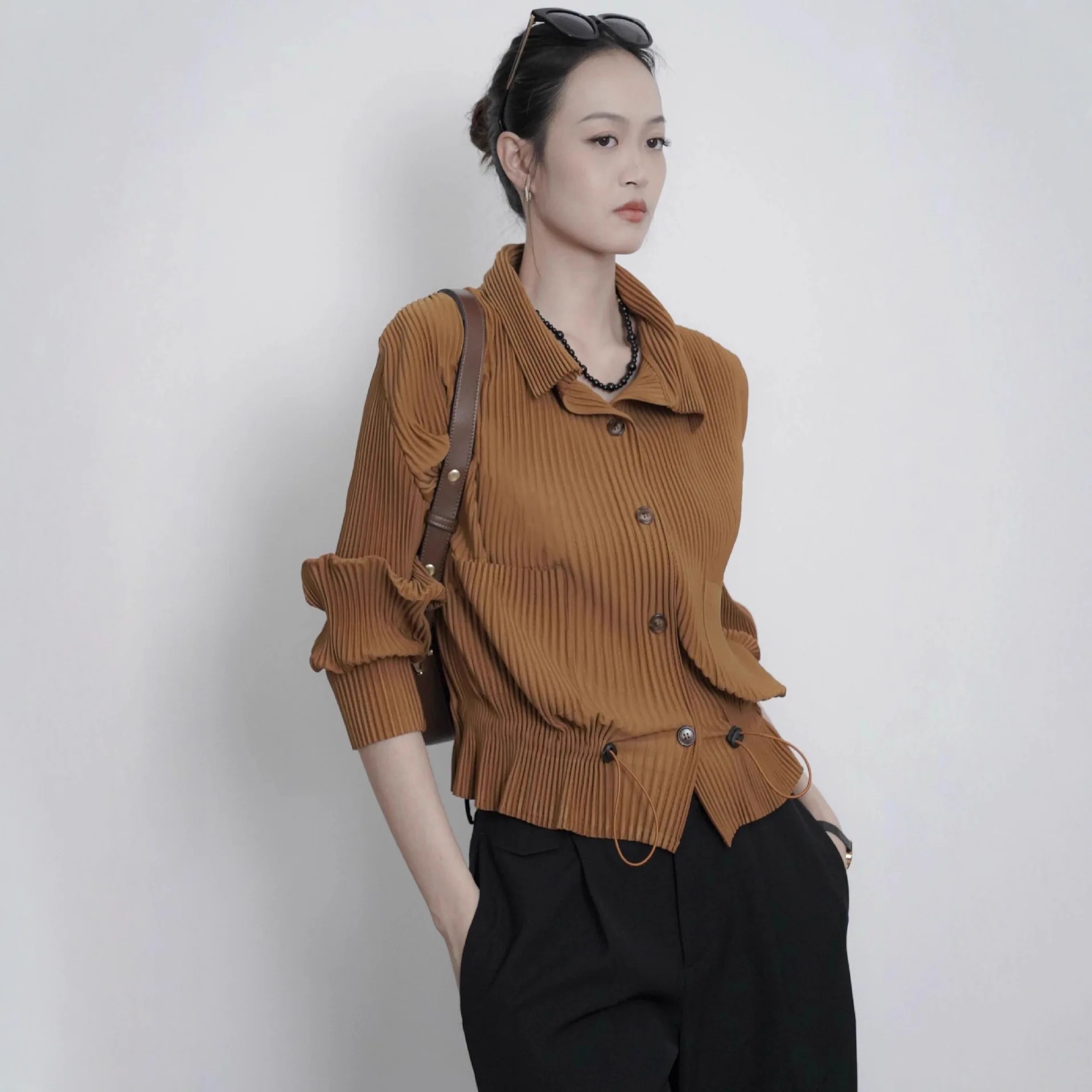 Miyake Pleated Design Sense of Hundred Jacket Women Fashion Thickened New Pleated Coat Loose Simple Versatile Senior Jacket Tops
Miyake Pleated Design Sense of Hundred Jacket Women Fashion Thickened New Pleated Coat Loose Simple Versatile Senior Jacket Tops