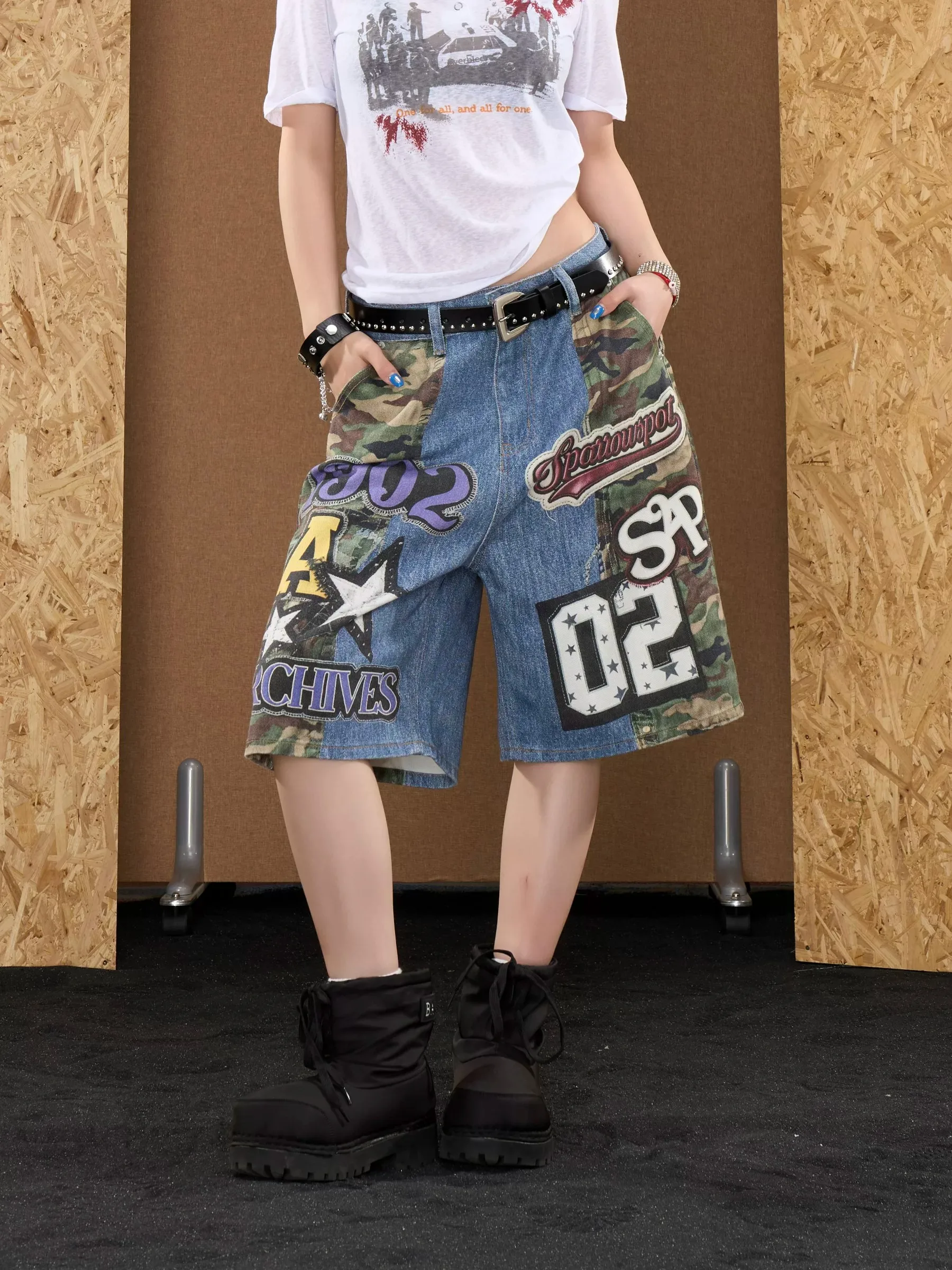 Street Style Camouflage Letter 3D Print Loose Casual Wide Leg Short Jeans Five Points Unisex Summer Cotton Denim Shorts
Street Style Camouflage Letter 3D Print Loose Casual Wide Leg Short Jeans Five Points Unisex Summer Cotton Denim Shorts