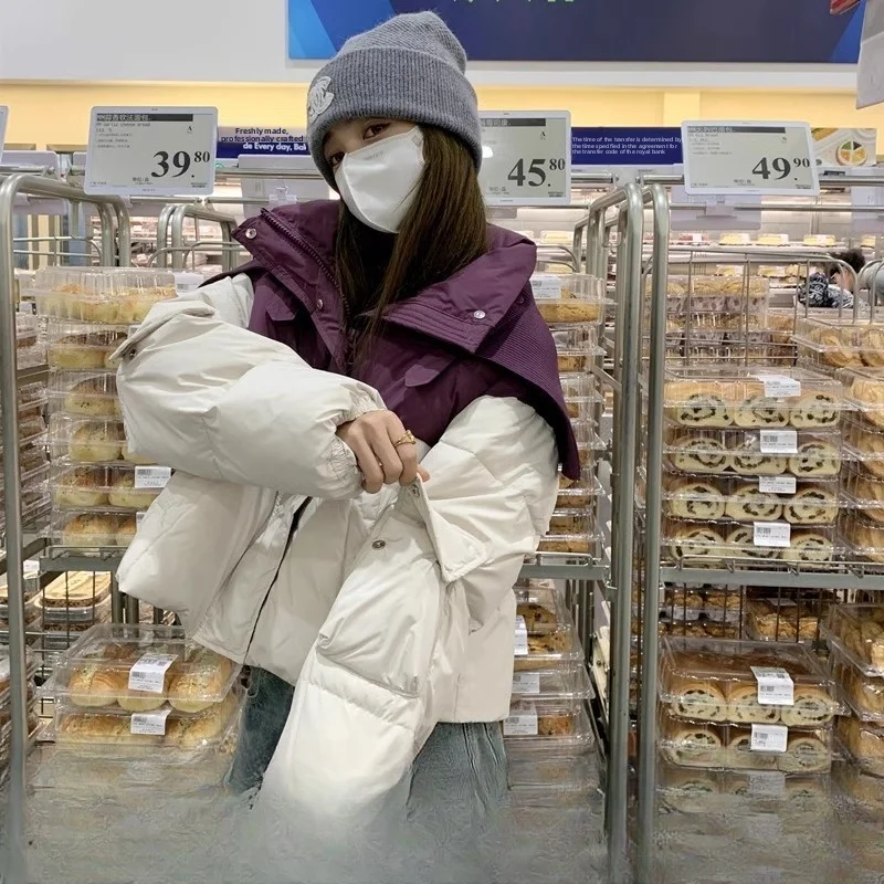 Модная короткая хлопковая куртка для женщин, утепленная, в корейском стиле, на пуговицах и молнии, с индивидуальным дизайном, зимняя верхняя одежда
Модная короткая хлопковая куртка для женщин, утепленная, в корейском стиле, на пуговицах и молнии, с индивидуальным дизайном, зимняя верхняя одежда