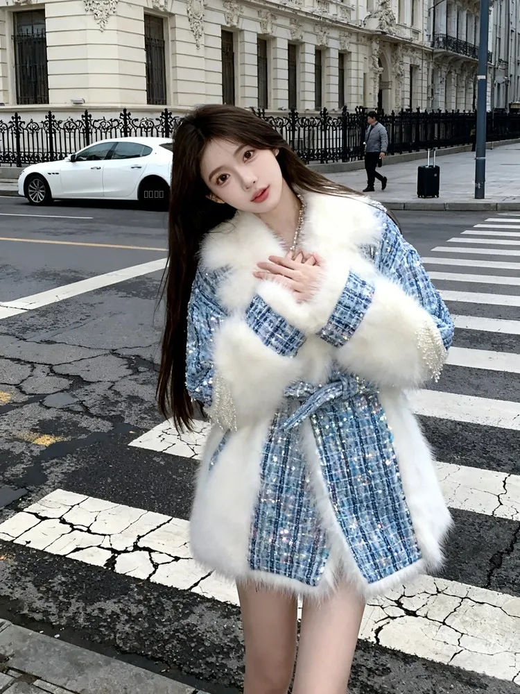 Ele Mid-Length Women's Faux Fur Jaet with Sequin Patchwork Heavy Embroidery Design Warm Sli European Station Brand
Ele Mid-Length Women's Faux Fur Jaet with Sequin Patchwork Heavy Embroidery Design Warm Sli European Station Brand