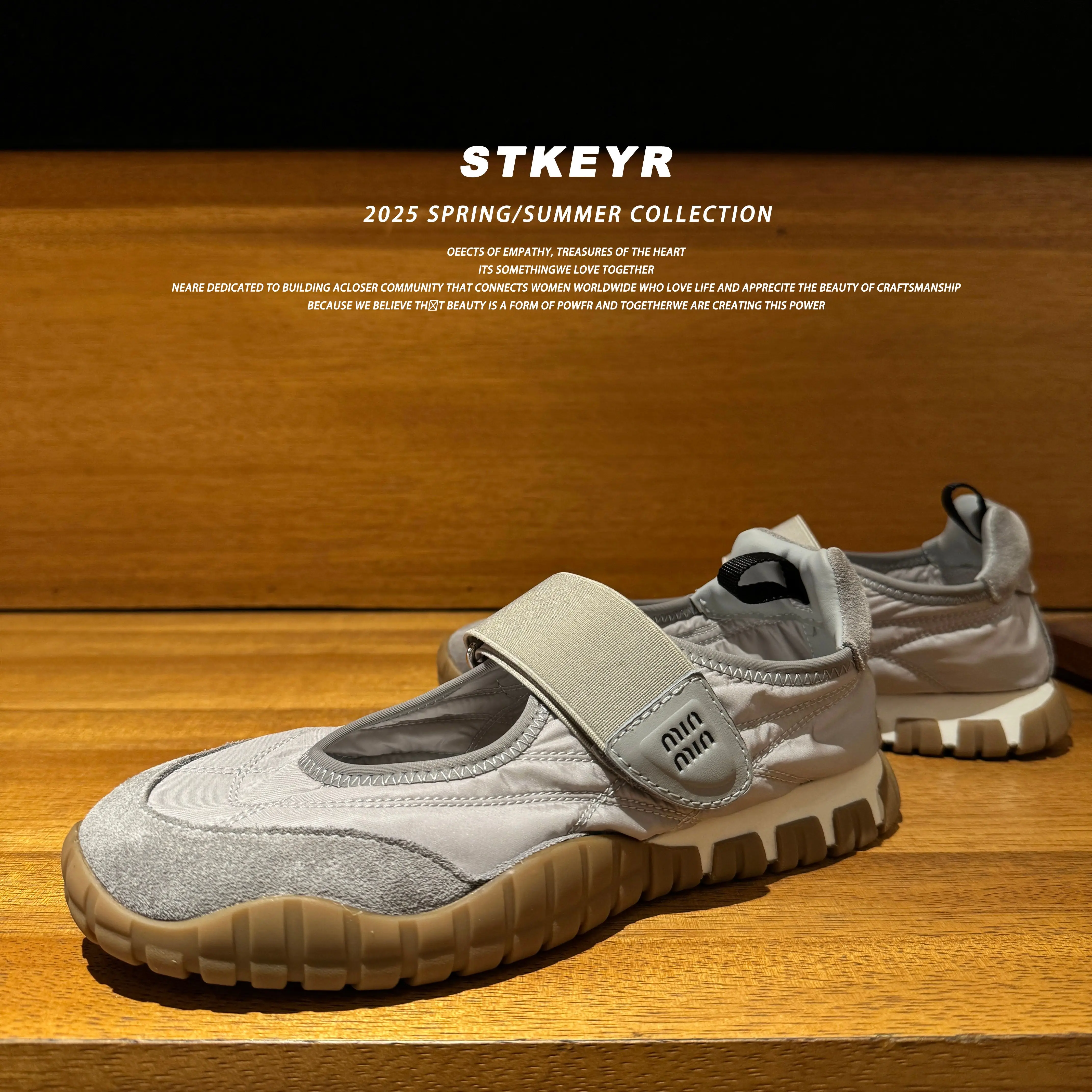 Real leather casual sports ballet thick sole shallow mouth Mary Jane Agan sail cloth training shoes board shoes for women
Real leather casual sports ballet thick sole shallow mouth Mary Jane Agan sail cloth training shoes board shoes for women