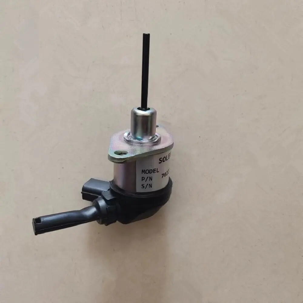 6684826 7022789 12V Fuel Stop Solenoid Valve 1A021-60015 1A021-60010 for Engine D1503 D1703 D1803 V2003 V2203 V2403
6684826 7022789 12V Fuel Stop Solenoid Valve 1A021-60015 1A021-60010 for Engine D1503 D1703 D1803 V2003 V2203 V2403