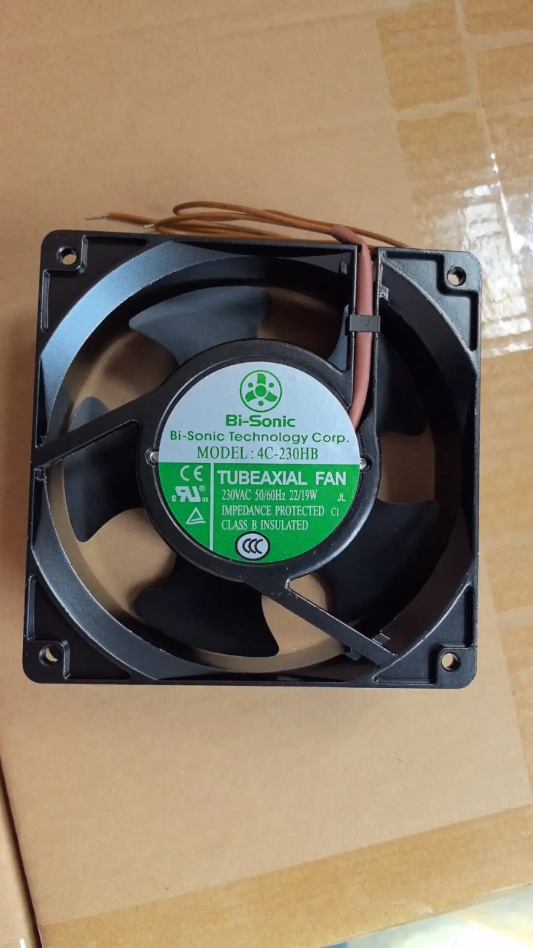 Original 4C-230HB 230V 22/19W 12038 pure copper coil aluminum alloy shell cooling fan
Original 4C-230HB 230V 22/19W 12038 pure copper coil aluminum alloy shell cooling fan