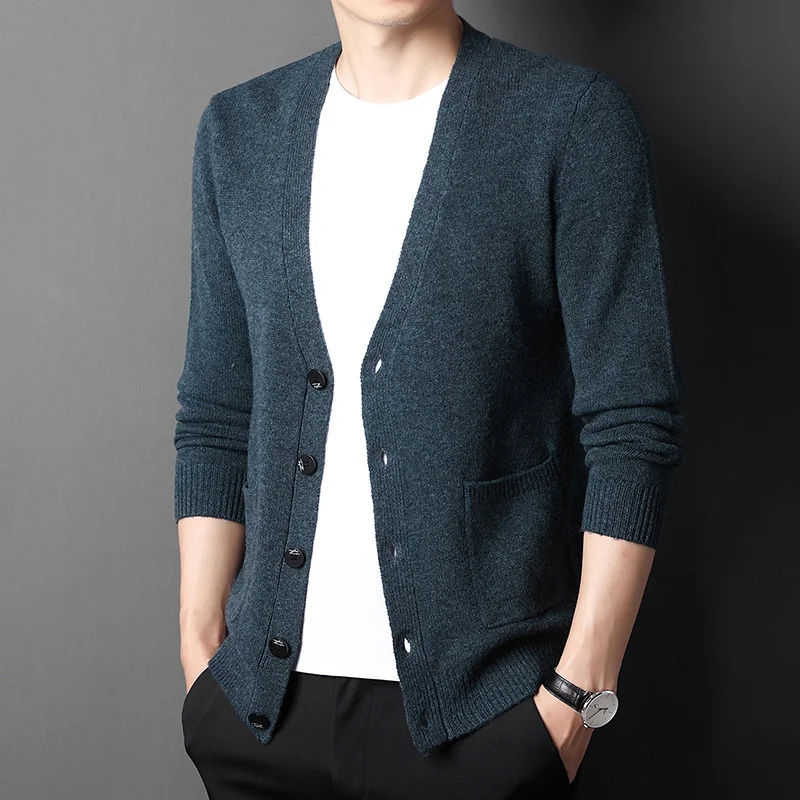casual Men's knitted sweater V-neck wool thickened cardigan high-grade sweater coat for middle-aged and elderly young people
casual Men's knitted sweater V-neck wool thickened cardigan high-grade sweater coat for middle-aged and elderly young people