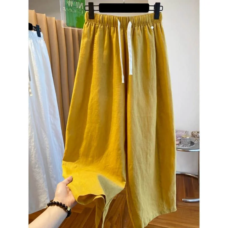 Повседневные широкие брюки для женщин, хлопковые и льняные однотонные тонкие летние утягивающие универсальные брюки в стиле ретро, женская одежда
Повседневные широкие брюки для женщин, хлопковые и льняные однотонные тонкие летние утягивающие универсальные брюки в стиле ретро, женская одежда