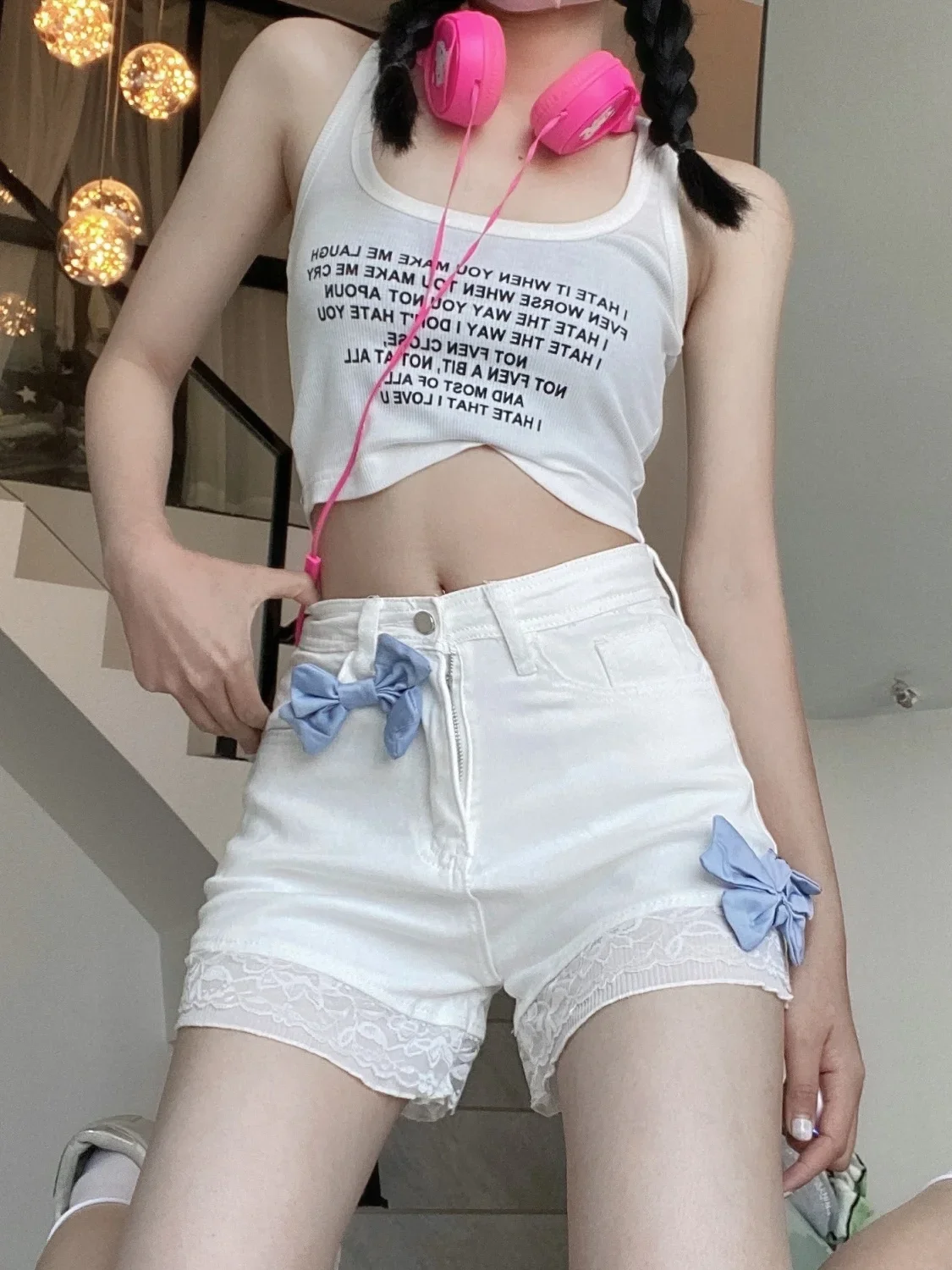 Aesthetic Cute Bow Short Jean Pants Woman Trend 2025 To Wear Comfy Casual Denim Shorts for Women Elegant 2000s Clothes Y2k Jorts
Aesthetic Cute Bow Short Jean Pants Woman Trend 2025 To Wear Comfy Casual Denim Shorts for Women Elegant 2000s Clothes Y2k Jorts
