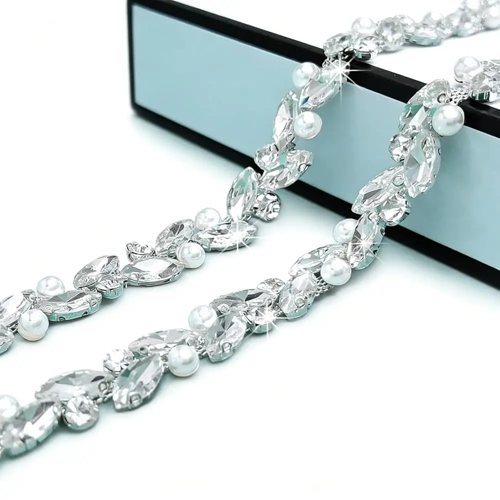 1 Yard Rhinestone Trim Diamond Crystal Rhinestone Chain Sparkly Rhinestone Applique for Wedding Party Decoration & Bridal Cos
1 Yard Rhinestone Trim Diamond Crystal Rhinestone Chain Sparkly Rhinestone Applique for Wedding Party Decoration & Bridal Cos