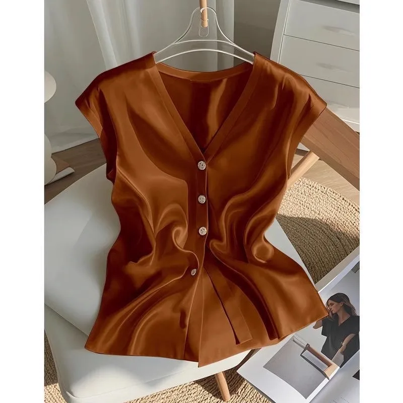 Large Size Coffee Satin Sleeveless Jacket Vest Fashion Office Lady Summer Niche Tops Women V-neck Button Up Shirts Temperament
Large Size Coffee Satin Sleeveless Jacket Vest Fashion Office Lady Summer Niche Tops Women V-neck Button Up Shirts Temperament