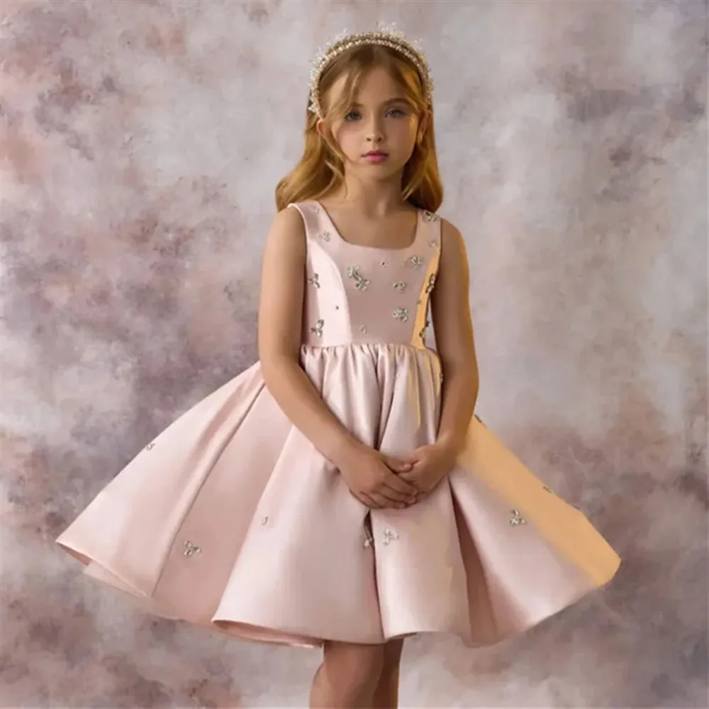 Luxury Princess Satin Flower Girl Wedding Dress Sleeveless Beading Pearls Backless Kids Birthday Party First Communion Ball Gown
Luxury Princess Satin Flower Girl Wedding Dress Sleeveless Beading Pearls Backless Kids Birthday Party First Communion Ball Gown