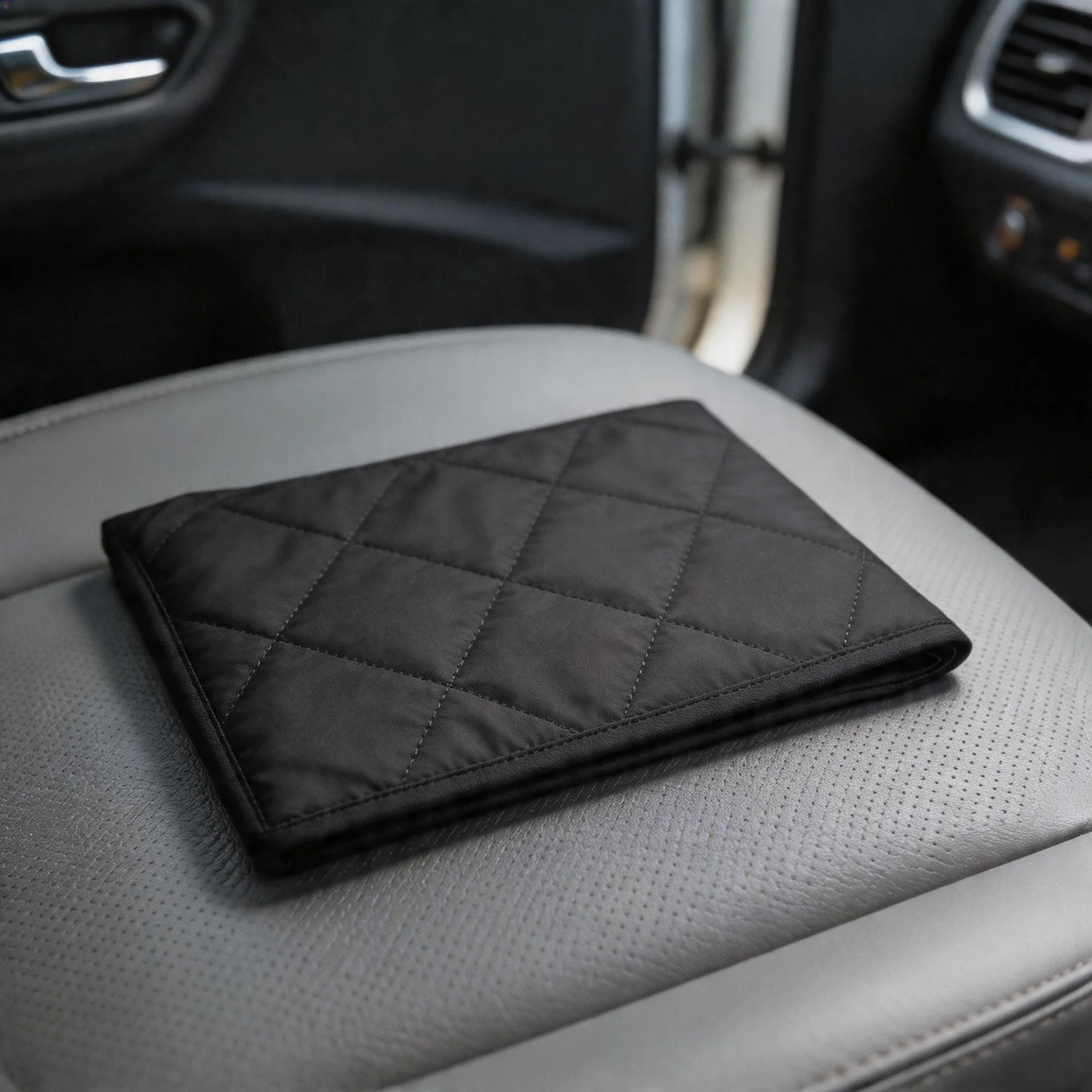Dust Cover Is Designed To Protect Your 8-quart For INSTANT PAN From Dust And Debris While Guarantee Durability And Long-lasting
Dust Cover Is Designed To Protect Your 8-quart For INSTANT PAN From Dust And Debris While Guarantee Durability And Long-lasting