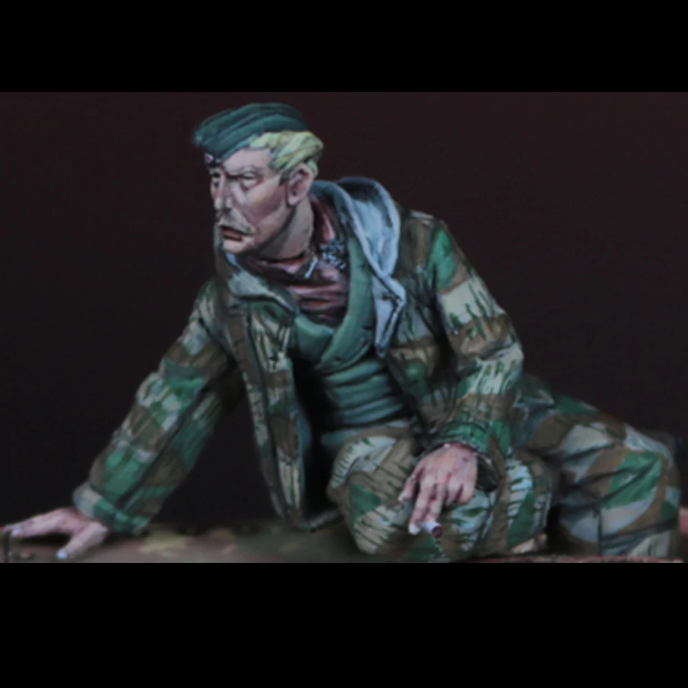 1/35 солдат-танк времен Второй мировой войны, модель солдата из смолы, военные темы Второй мировой войны, комплект в разобранном и неокрашенном виде
1/35 солдат-танк времен Второй мировой войны, модель солдата из смолы, военные темы Второй мировой войны, комплект в разобранном и неокрашенном виде