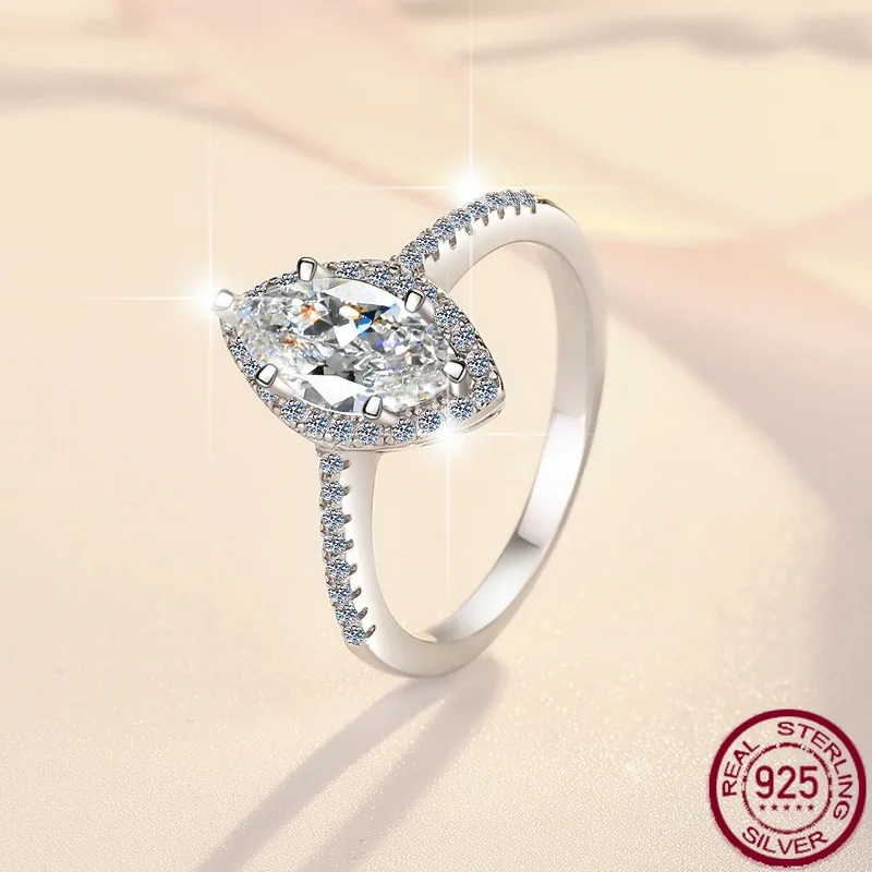 New style horse eye moissanite ring, high-end feeling female jewelry, fashionable s925 pure silver ring, wedding jewelry.
New style horse eye moissanite ring, high-end feeling female jewelry, fashionable s925 pure silver ring, wedding jewelry.