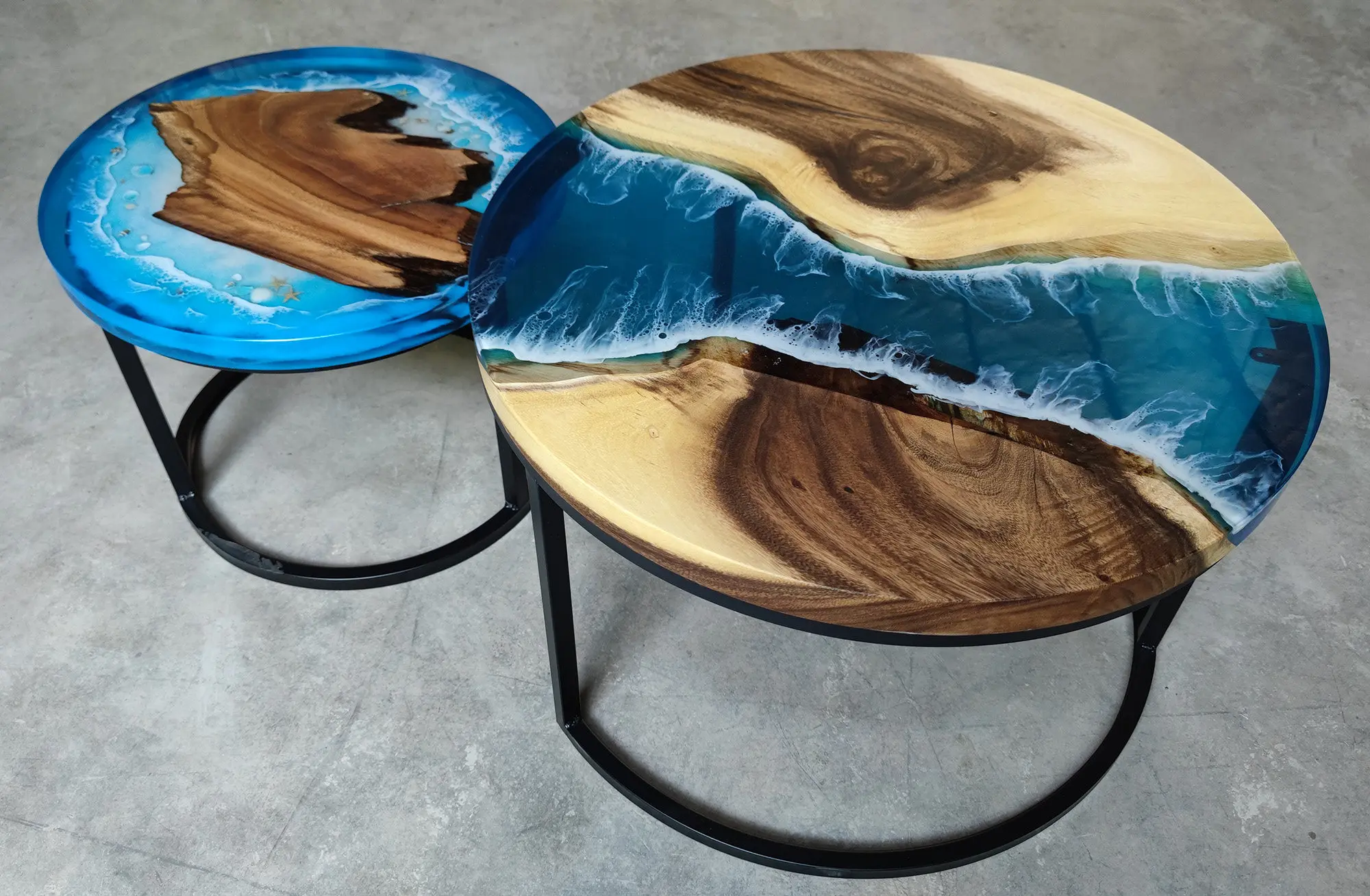 Epoxy resin river walnut log solid wood large board tea table poplar tea table simple desk
Epoxy resin river walnut log solid wood large board tea table poplar tea table simple desk