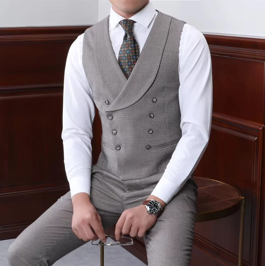 Men's Suit Vest Retro Steampunk Gray Houndstooth Lapel Collar Double Breasted Waistcoat Male Gentleman Business Waistcoat 2025
Men's Suit Vest Retro Steampunk Gray Houndstooth Lapel Collar Double Breasted Waistcoat Male Gentleman Business Waistcoat 2025