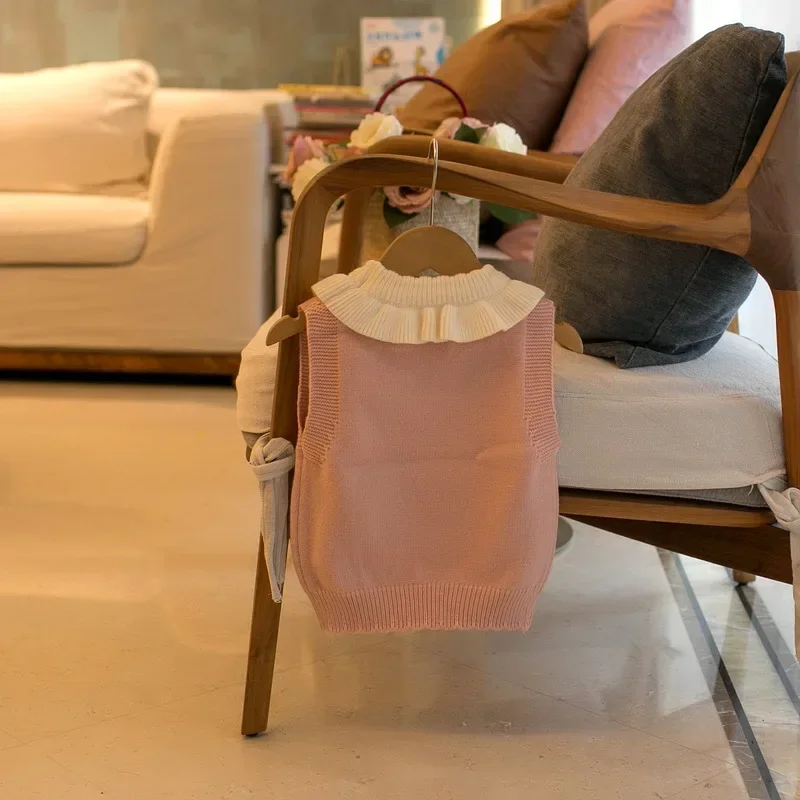 Autumn Winter 2023 Baby Girls Vest Cartoon Rabbit Cute Double Neckline Versatile Kid Girls Pullover Soft Children Girls Sweater
Autumn Winter 2023 Baby Girls Vest Cartoon Rabbit Cute Double Neckline Versatile Kid Girls Pullover Soft Children Girls Sweater