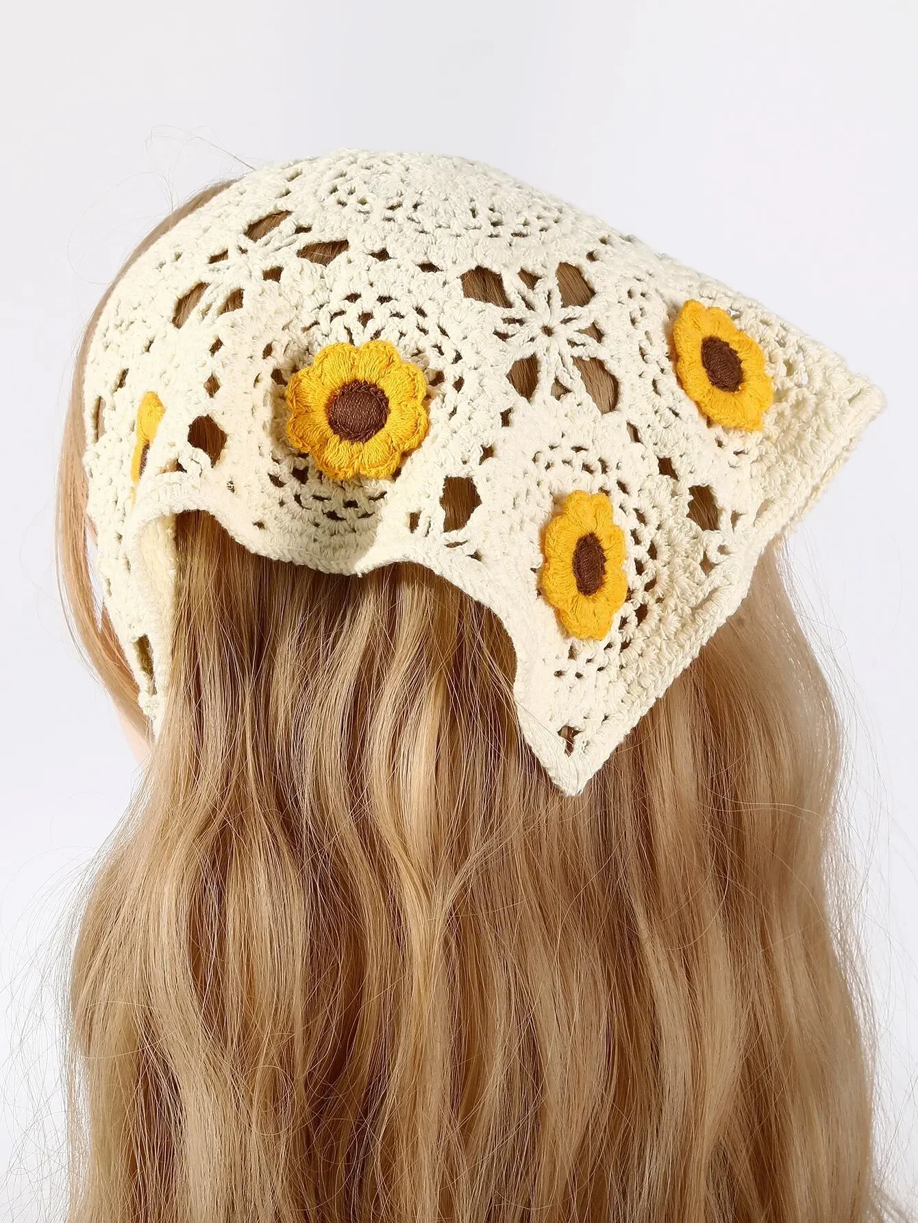 1pc Cute Floral Hollow-Out Tasseled Knitted Triangle Scarf, Fresh And Sweet Beach Style Women Bandana Summer Outfits Beach Hair
1pc Cute Floral Hollow-Out Tasseled Knitted Triangle Scarf, Fresh And Sweet Beach Style Women Bandana Summer Outfits Beach Hair