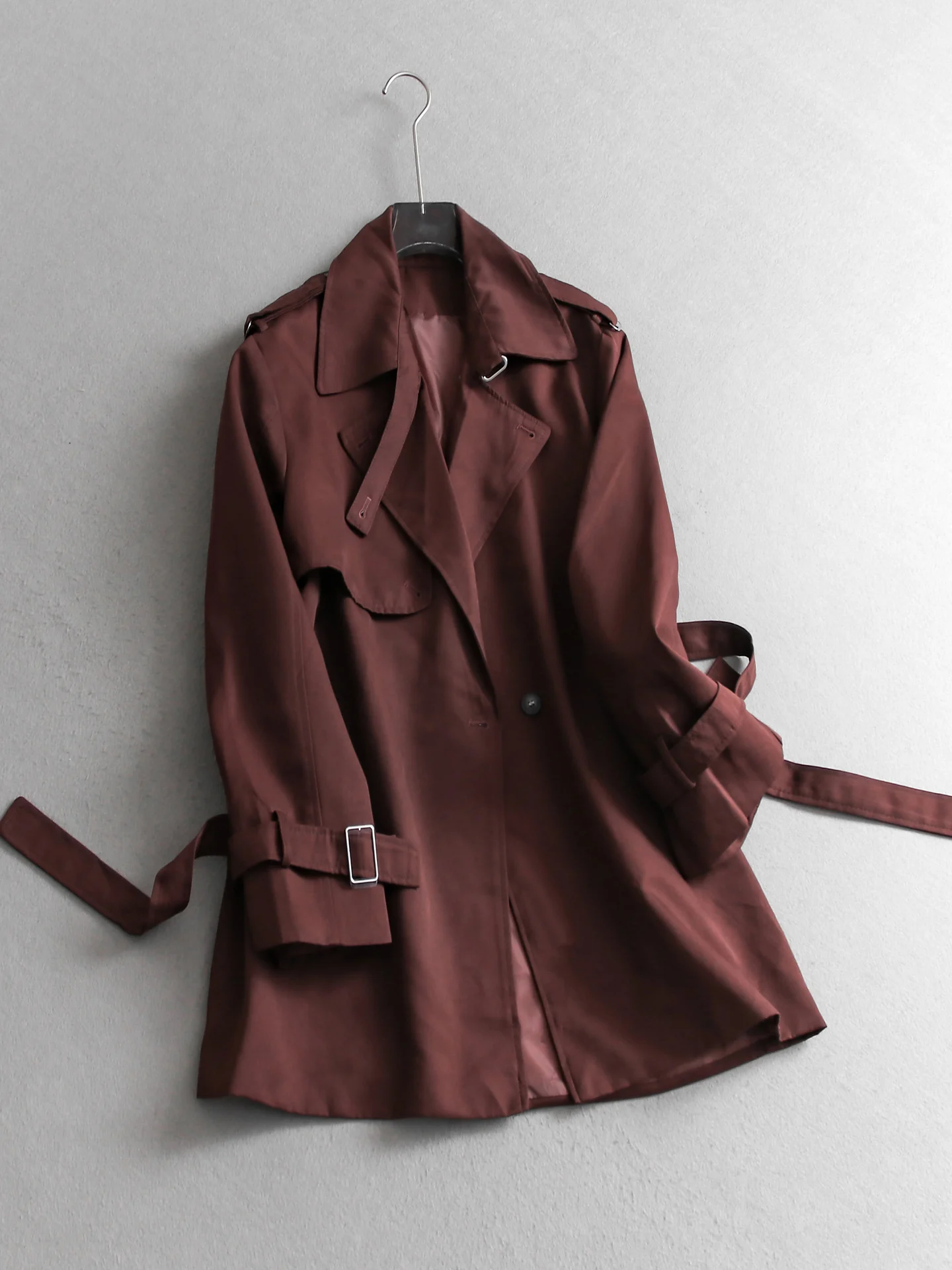 Korean Style Pure Color Long Sleeve Coat with Waist Cinching Mid-Length Turn-down Collar Windbreaker for Women Autumn New Arr...
Korean Style Pure Color Long Sleeve Coat with Waist Cinching Mid-Length Turn-down Collar Windbreaker for Women Autumn New Arr...