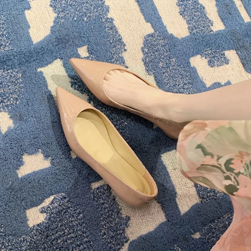 Luxury Designer Shoes for Women Cowhide Version~genuine Leather High Quality Pointed Single Shoes Women's 2026new Commuter Flats
Luxury Designer Shoes for Women Cowhide Version~genuine Leather High Quality Pointed Single Shoes Women's 2026new Commuter Flats