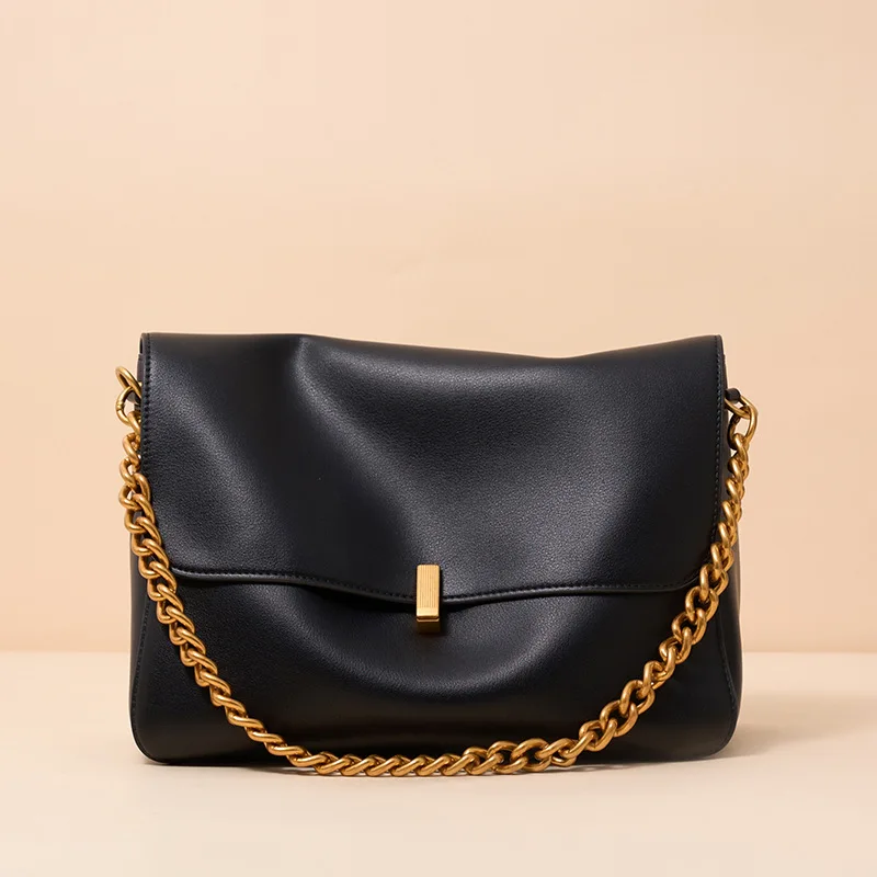 Новая нишевая высококачественная сумка на цепочке, большая вместительная пригородная сумка через плечо, женская сумка через плечо
Новая нишевая высококачественная сумка на цепочке, большая вместительная пригородная сумка через плечо, женская сумка через плечо