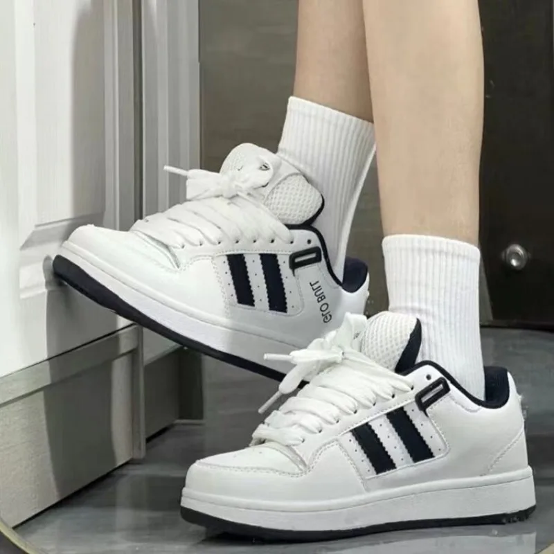 New Women's Board Shoes Thick Sole Comfortable Trendy Fashion Versatile Breathable Casual Sport Little White Shoes Zapatos Mujer
New Women's Board Shoes Thick Sole Comfortable Trendy Fashion Versatile Breathable Casual Sport Little White Shoes Zapatos Mujer