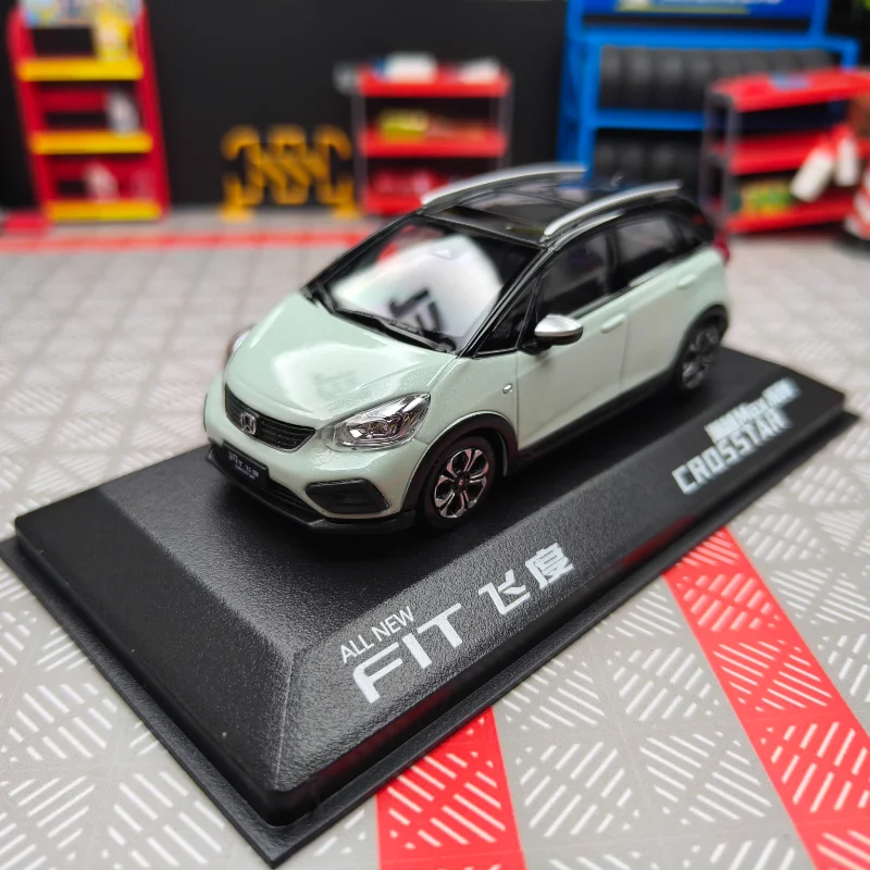 Литой под давлением масштаб 1:40, Honda Fit, оригинальная модель автомобиля из сплава, Коллекционная игрушка, подарок, сувенир, украшение для дисплея
Литой под давлением масштаб 1:40, Honda Fit, оригинальная модель автомобиля из сплава, Коллекционная игрушка, подарок, сувенир, украшение для дисплея