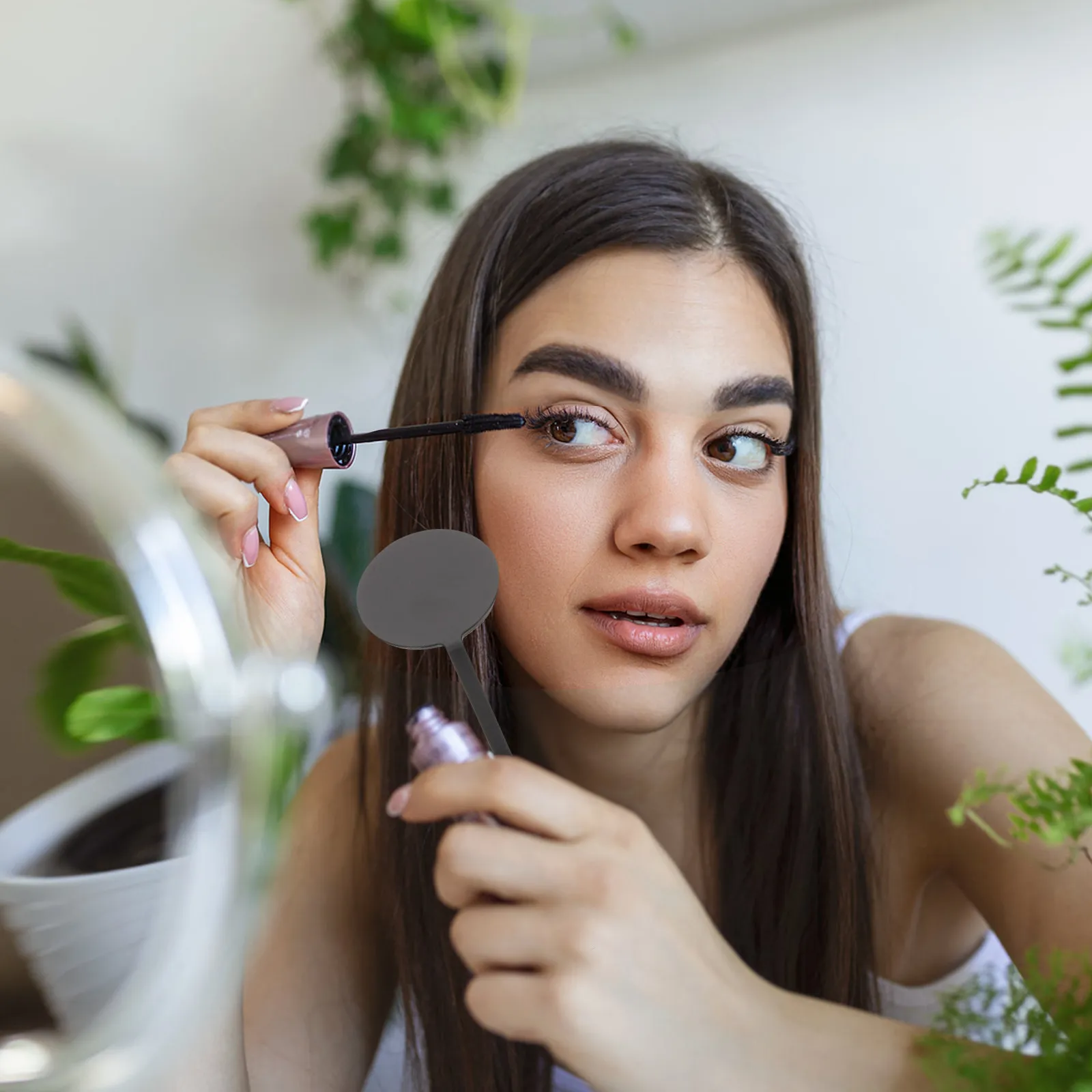 Зеркало для наращивания ресниц, 2 шт., компактное круглое ручное зеркало с высокой четкостью отражения для профессионального нанесения накладных ресниц
Зеркало для наращивания ресниц, 2 шт., компактное круглое ручное зеркало с высокой четкостью отражения для профессионального нанесения накладных ресниц