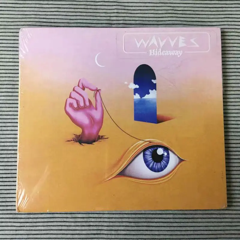 CD Wavves — Hideaway, 2021 Fat Possum, Инди-рок/Поп-панк, Производство Dave Sitek, 9 треков
CD Wavves — Hideaway, 2021 Fat Possum, Инди-рок/Поп-панк, Производство Dave Sitek, 9 треков