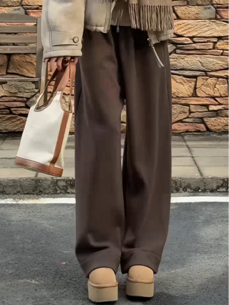 Женские утепленные прямые брюки-бананы с флисовой подкладкой, повседневные, зимние, теплые, свободного кроя, с высокой талией
Женские утепленные прямые брюки-бананы с флисовой подкладкой, повседневные, зимние, теплые, свободного кроя, с высокой талией