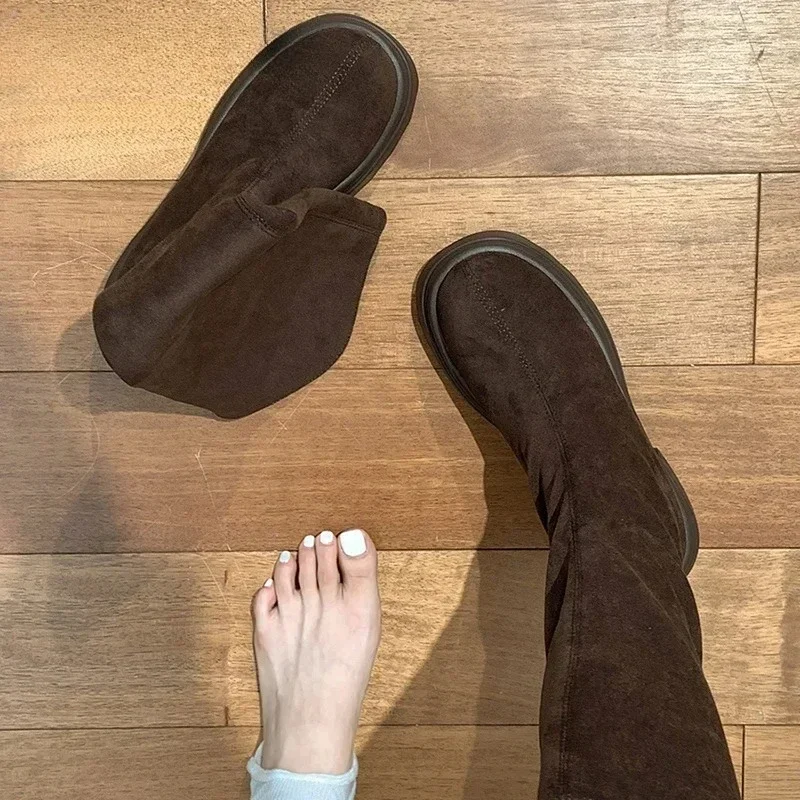 Зимние винтажные замшевые женские сапоги до колена, модные рыцарские длинные ботинки на молнии на платформе, на толстой подошве, Botas De Mujer
Зимние винтажные замшевые женские сапоги до колена, модные рыцарские длинные ботинки на молнии на платформе, на толстой подошве, Botas De Mujer