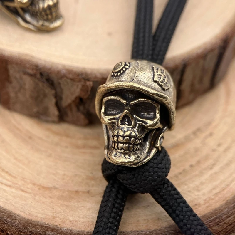 Skull Super Head Brass Knife Bead Punk EDC Outdoor DIY Paracord Woven Lanyard Pendants Retro Umbrella Rope Bracelets Accessories
Skull Super Head Brass Knife Bead Punk EDC Outdoor DIY Paracord Woven Lanyard Pendants Retro Umbrella Rope Bracelets Accessories