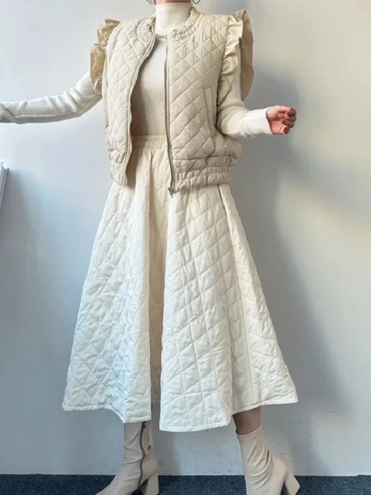 Women's Retro Vest Set with Cotton Thiened ort f-skirt Autumn Faion Outerwear Zipper round Ne Two-piece Suit
Women's Retro Vest Set with Cotton Thiened ort f-skirt Autumn Faion Outerwear Zipper round Ne Two-piece Suit