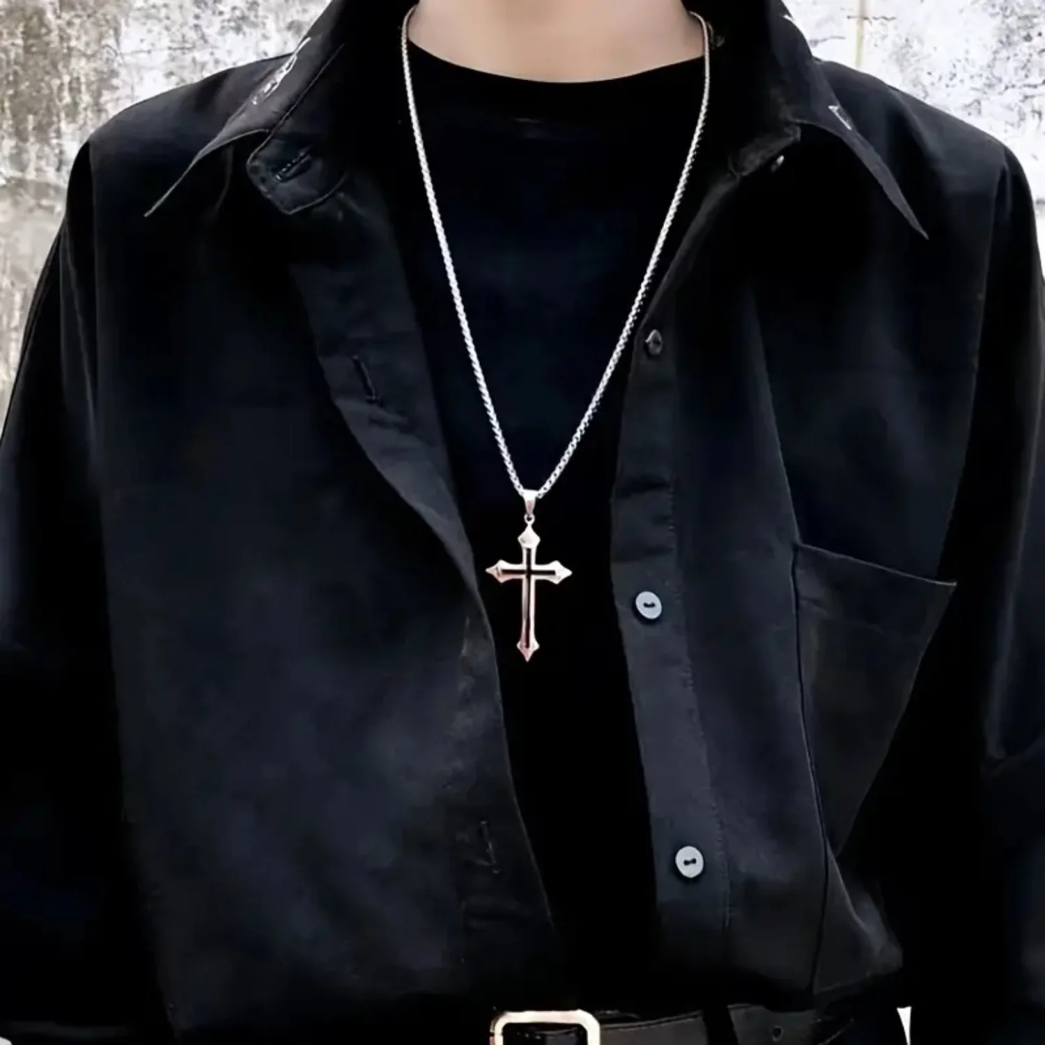1pc Men's Criss Cross Necklace - Simple Fashion Sweatshirt Accessory Charm Jewelry - Birthday Gifts For Husband or Boyfriend - C
1pc Men's Criss Cross Necklace - Simple Fashion Sweatshirt Accessory Charm Jewelry - Birthday Gifts For Husband or Boyfriend - C