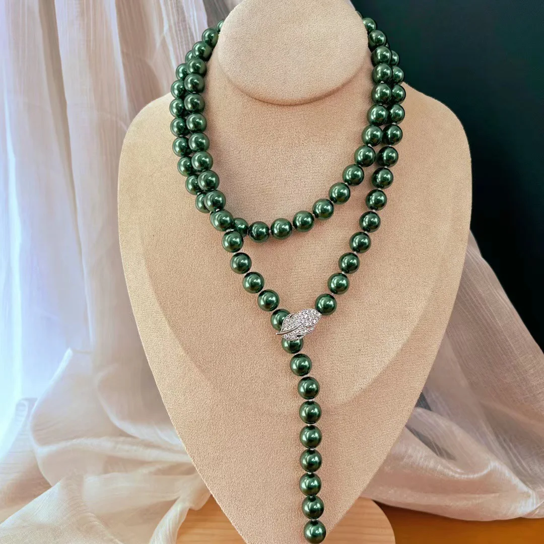 New retro versatile malachite green deep sea beads, a variety of ways to wear necklaces, sweater chains, long chains
New retro versatile malachite green deep sea beads, a variety of ways to wear necklaces, sweater chains, long chains