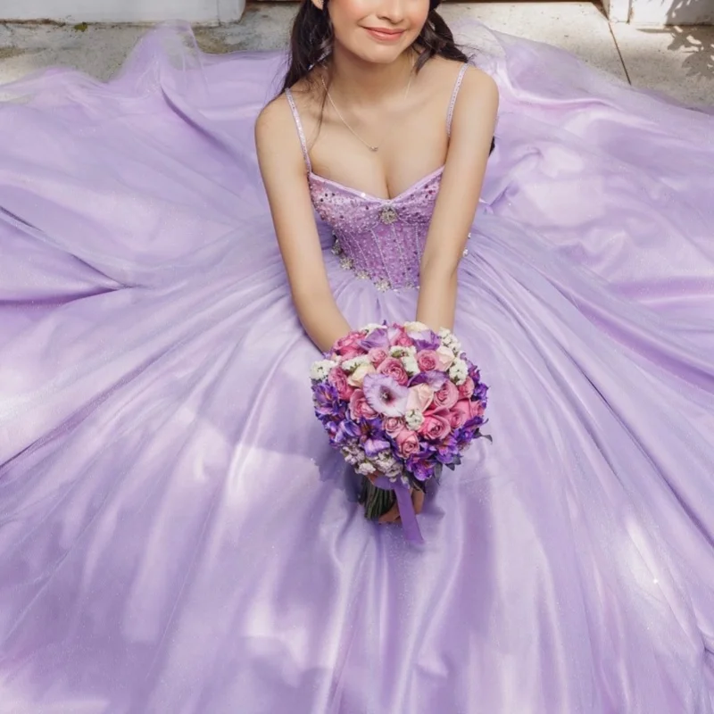 Simple Lavender Quinceanera Dress off-shoulder Sequins Crystal Decal Lace Long tail vestidos de 15 Quinceanera Customize
Simple Lavender Quinceanera Dress off-shoulder Sequins Crystal Decal Lace Long tail vestidos de 15 Quinceanera Customize